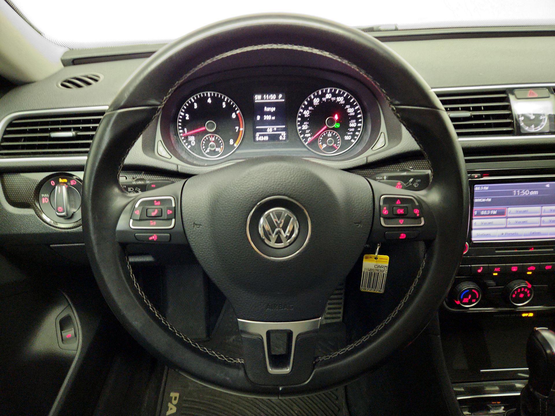 Thumbnail: 2015 Volkswagen Passat - 10
