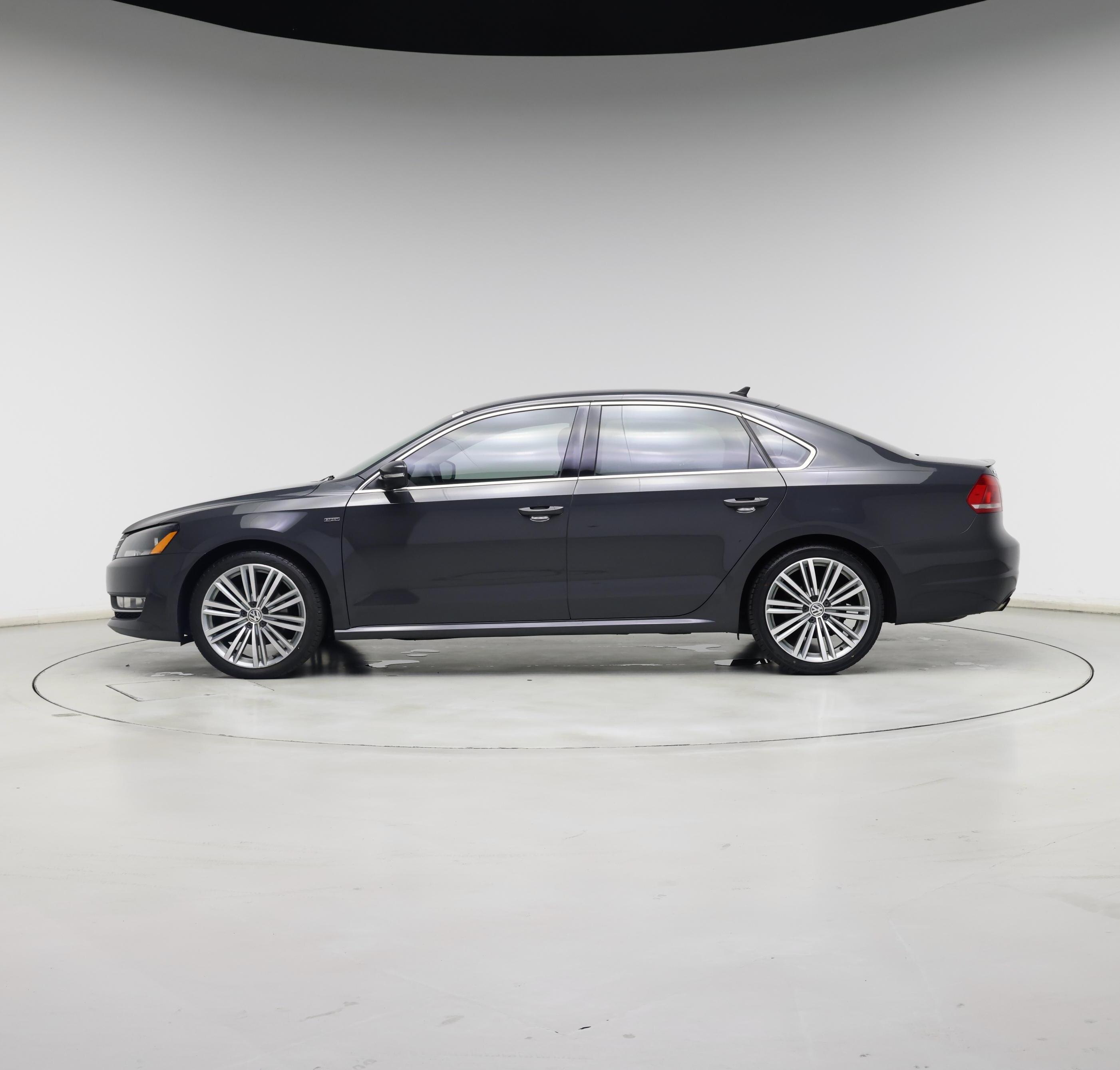 Thumbnail: 2015 Volkswagen Passat - 3