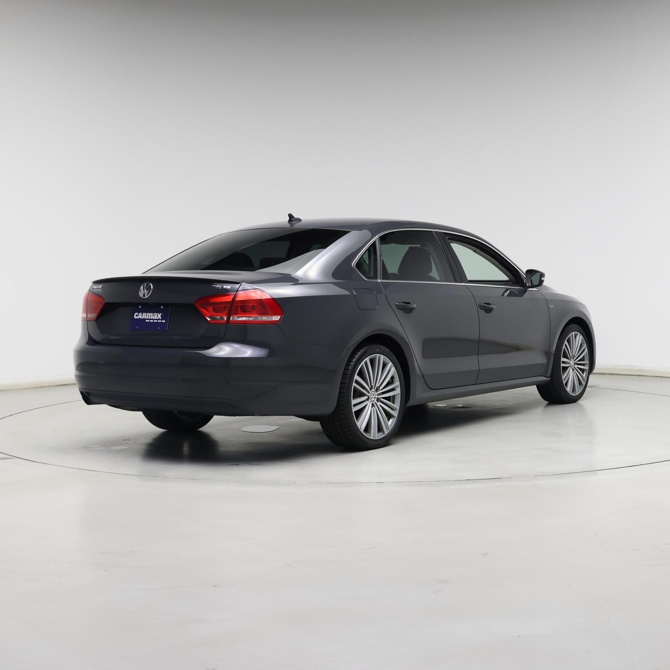 Thumbnail: 2015 Volkswagen Passat - 8