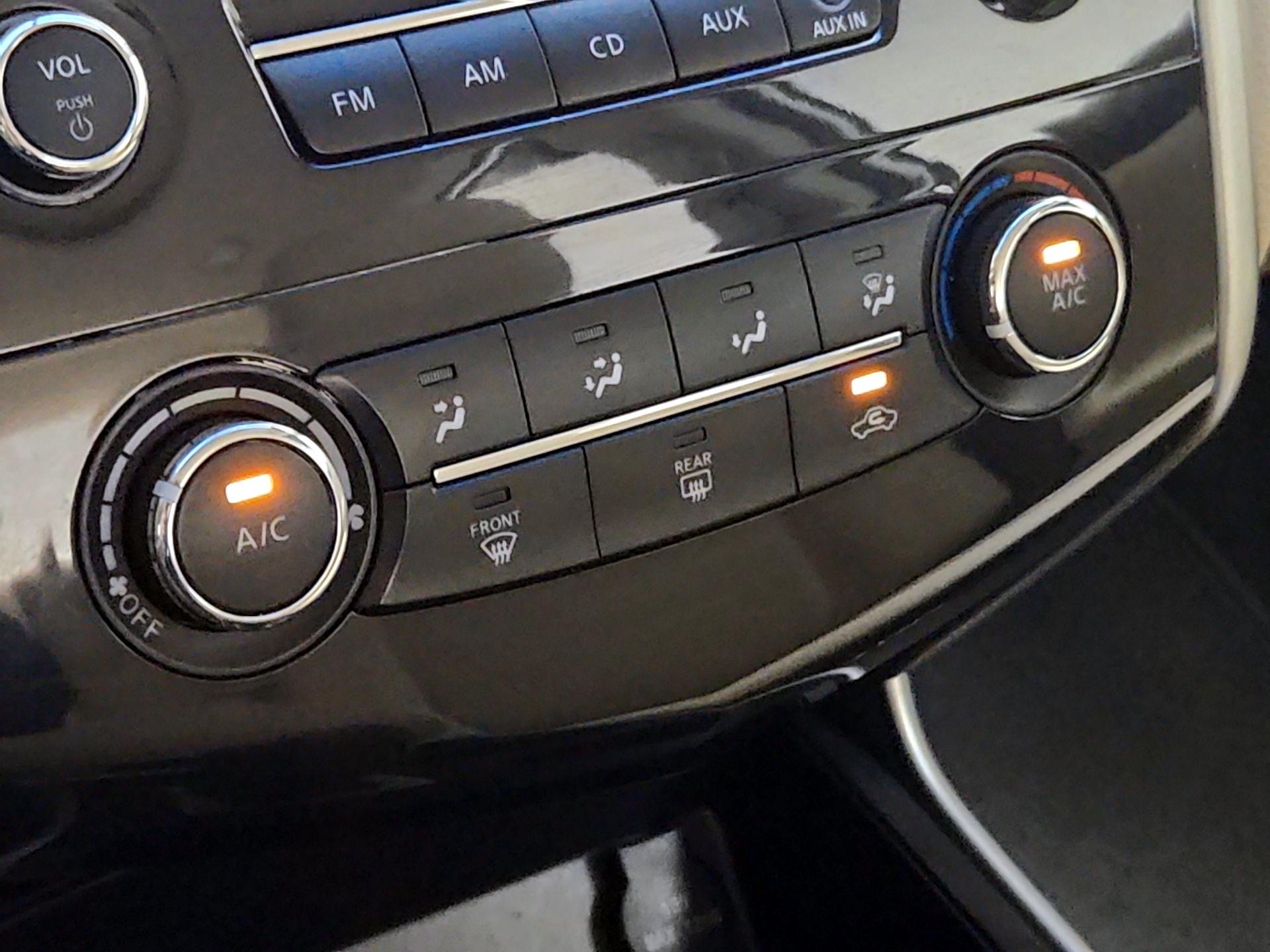 Thumbnail: 2015 Nissan Altima - 15