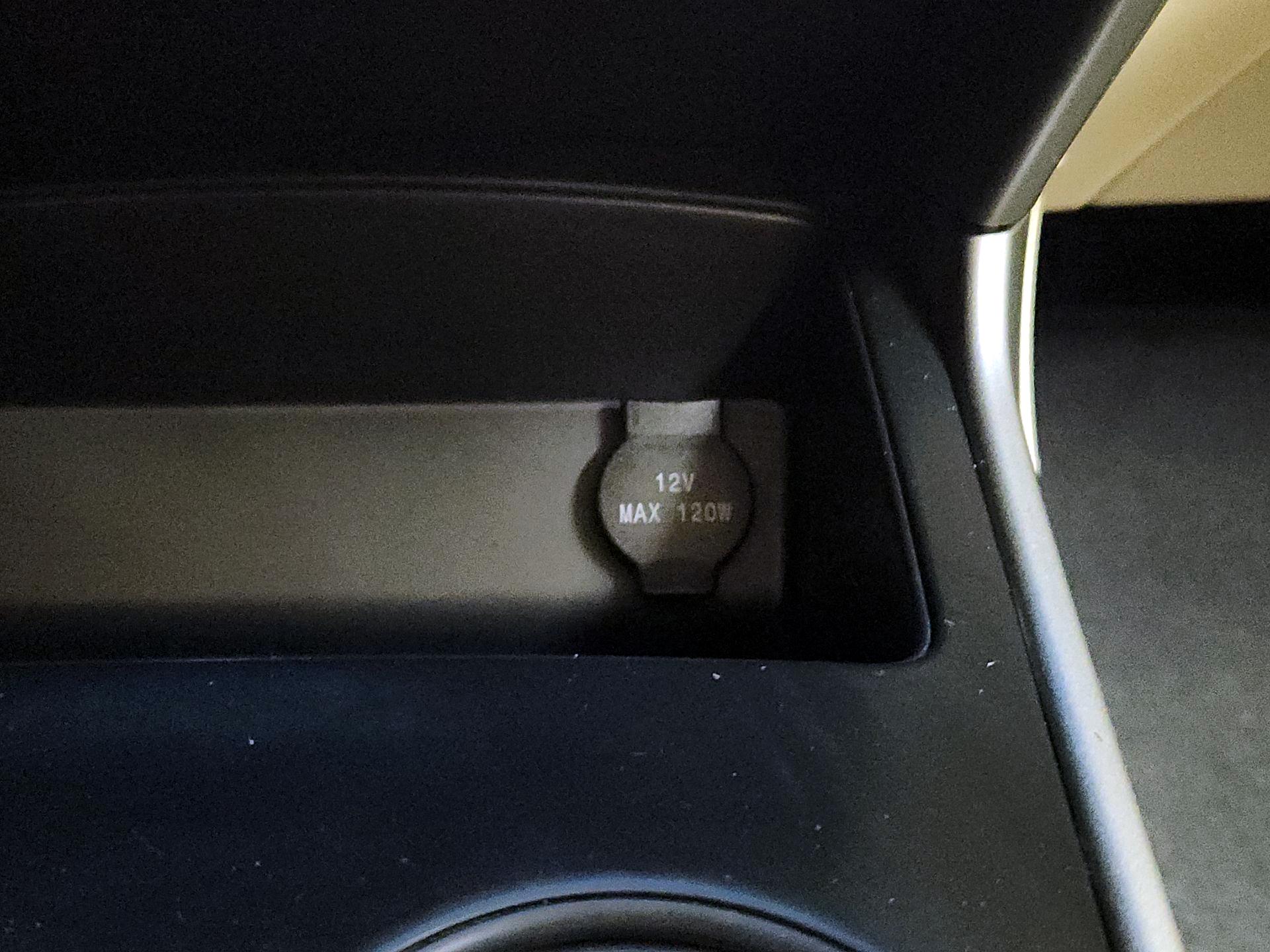Thumbnail: 2015 Nissan Altima - 17