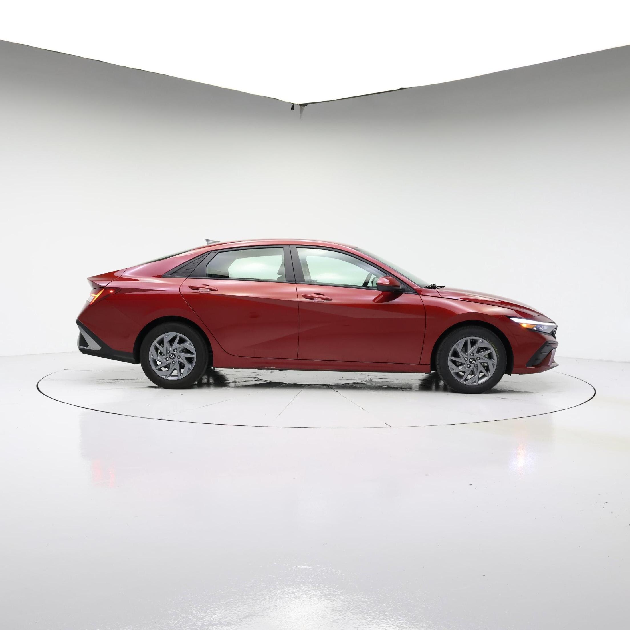 Thumbnail: 2025 Hyundai Elantra - 7