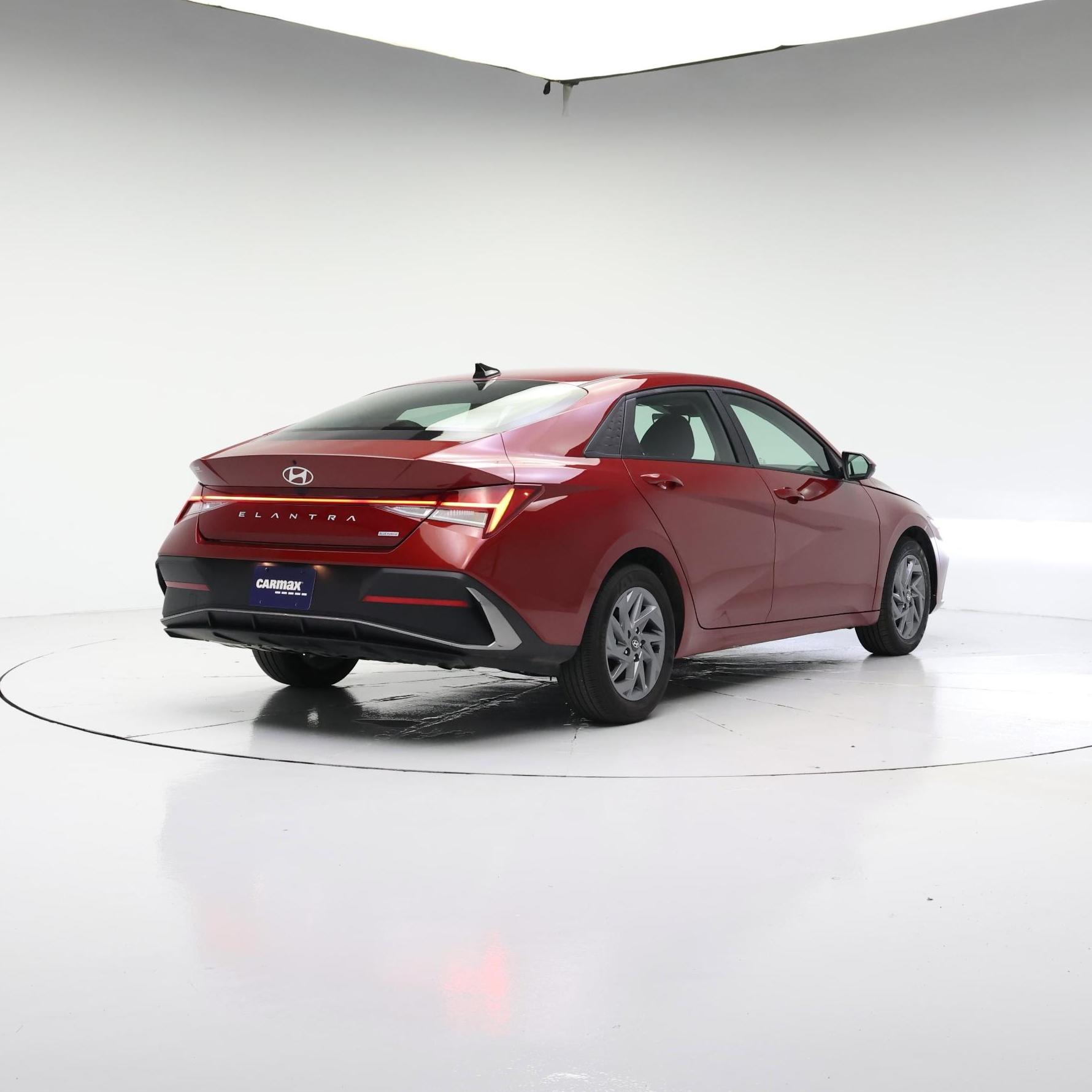 Thumbnail: 2025 Hyundai Elantra - 8