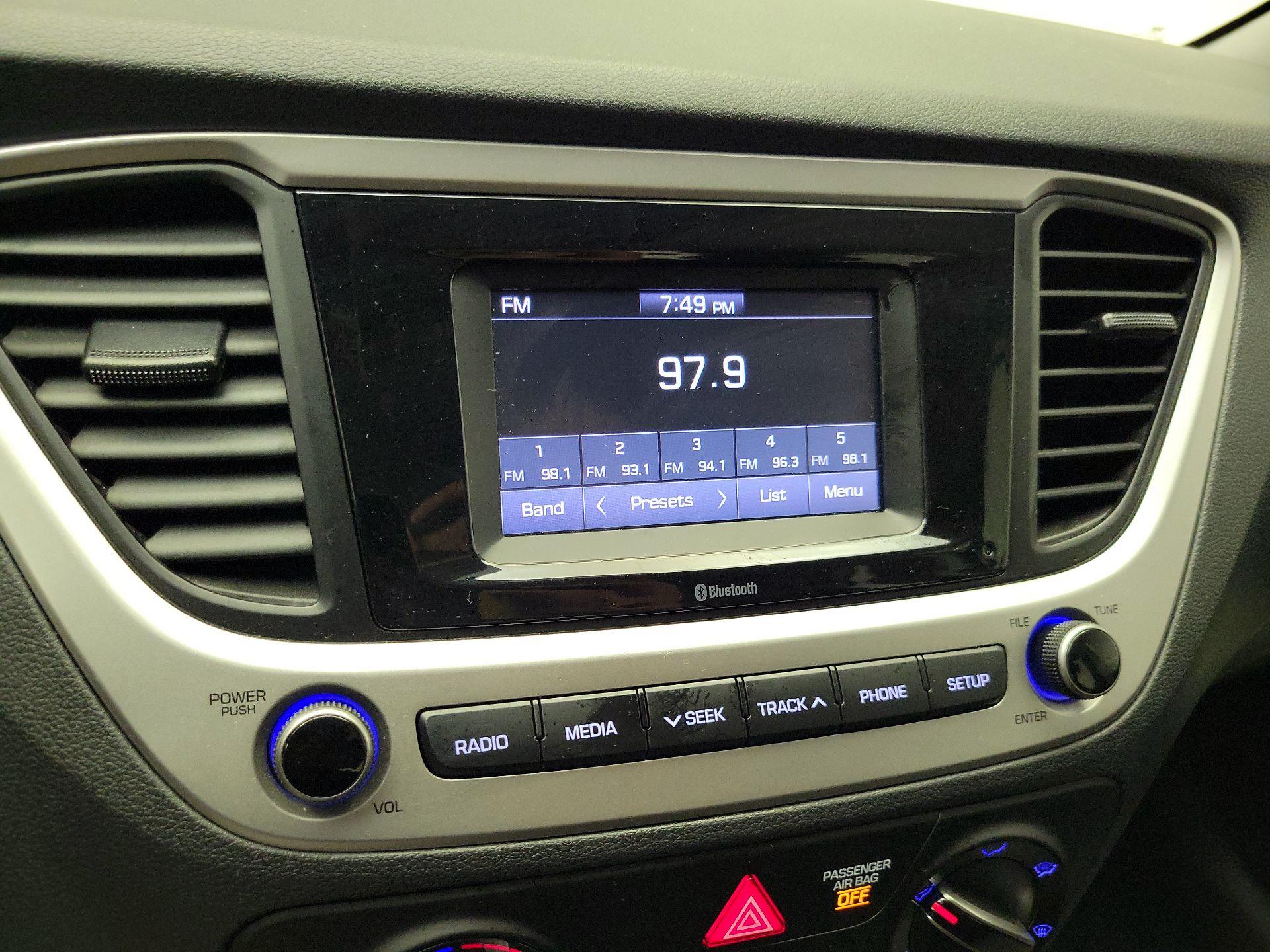 Thumbnail: 2022 Hyundai Accent - 15