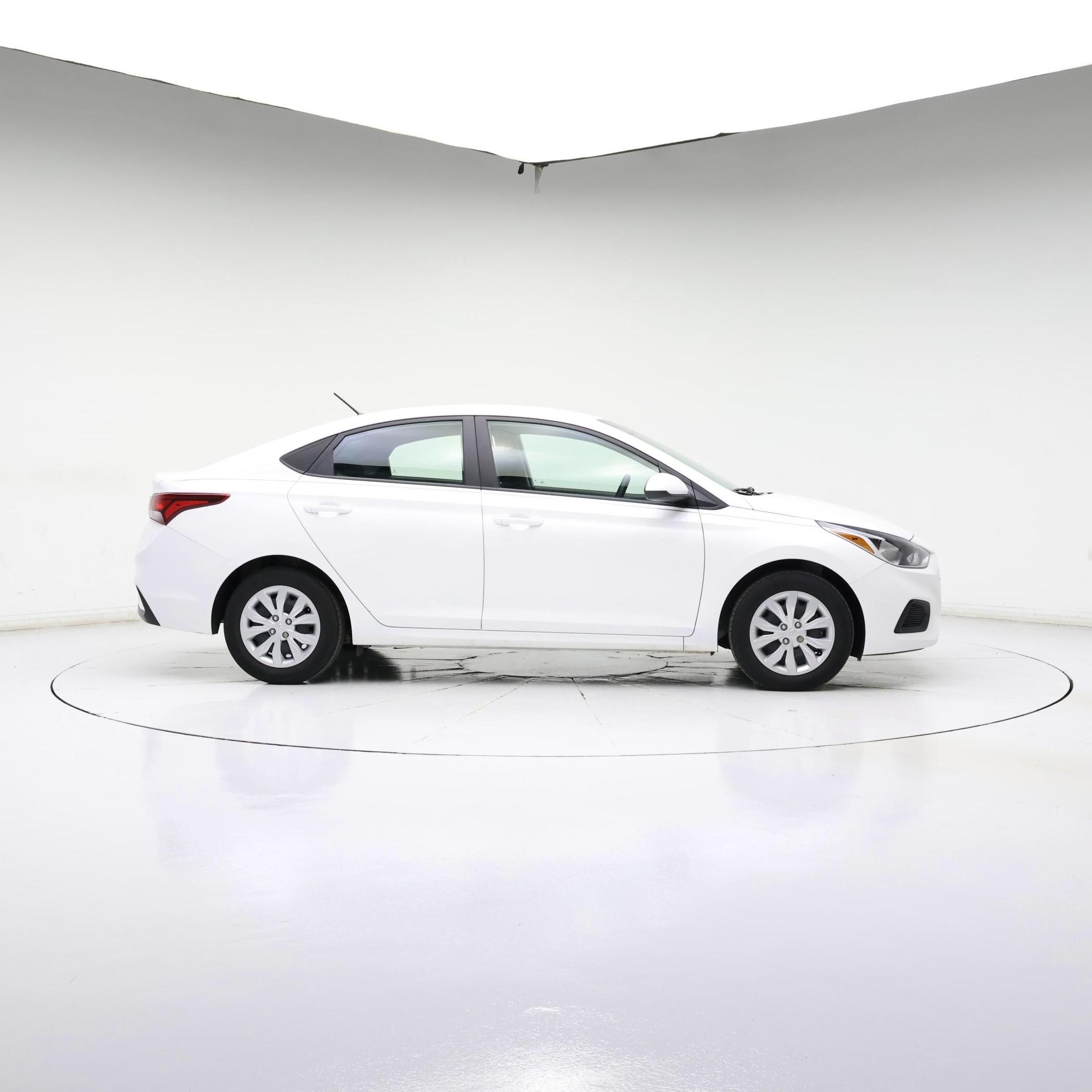 Thumbnail: 2022 Hyundai Accent - 7