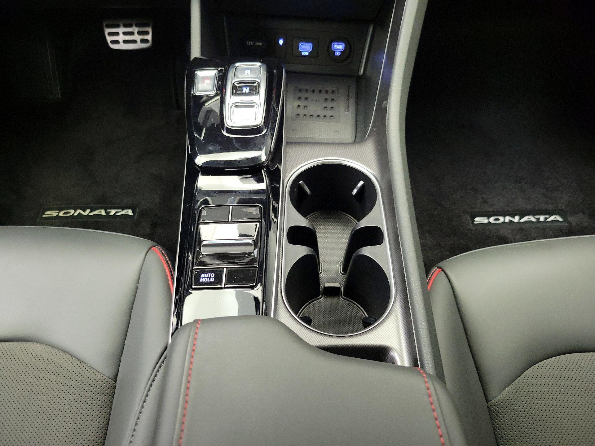 Thumbnail: 2023 Hyundai Sonata - 18