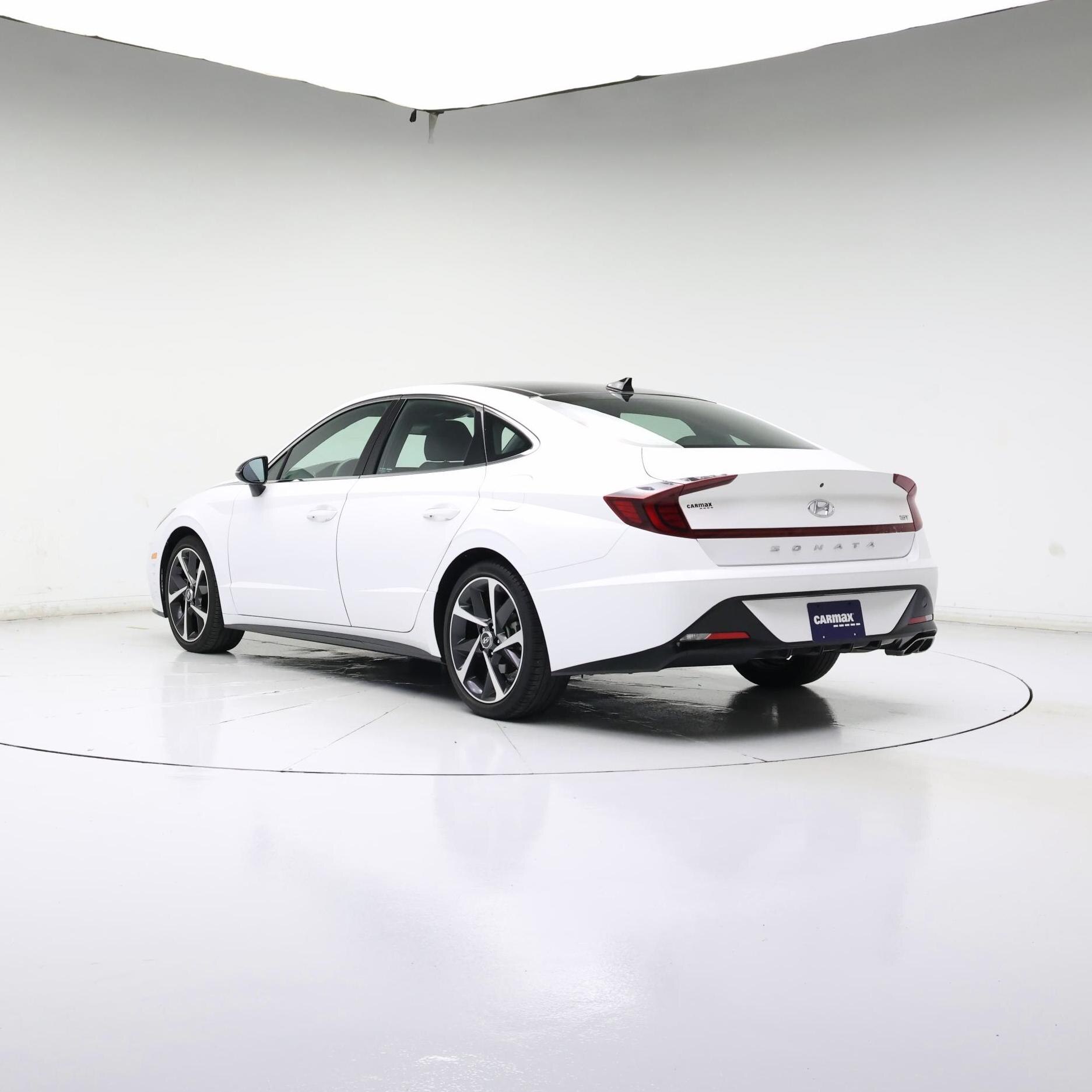 Thumbnail: 2023 Hyundai Sonata - 2