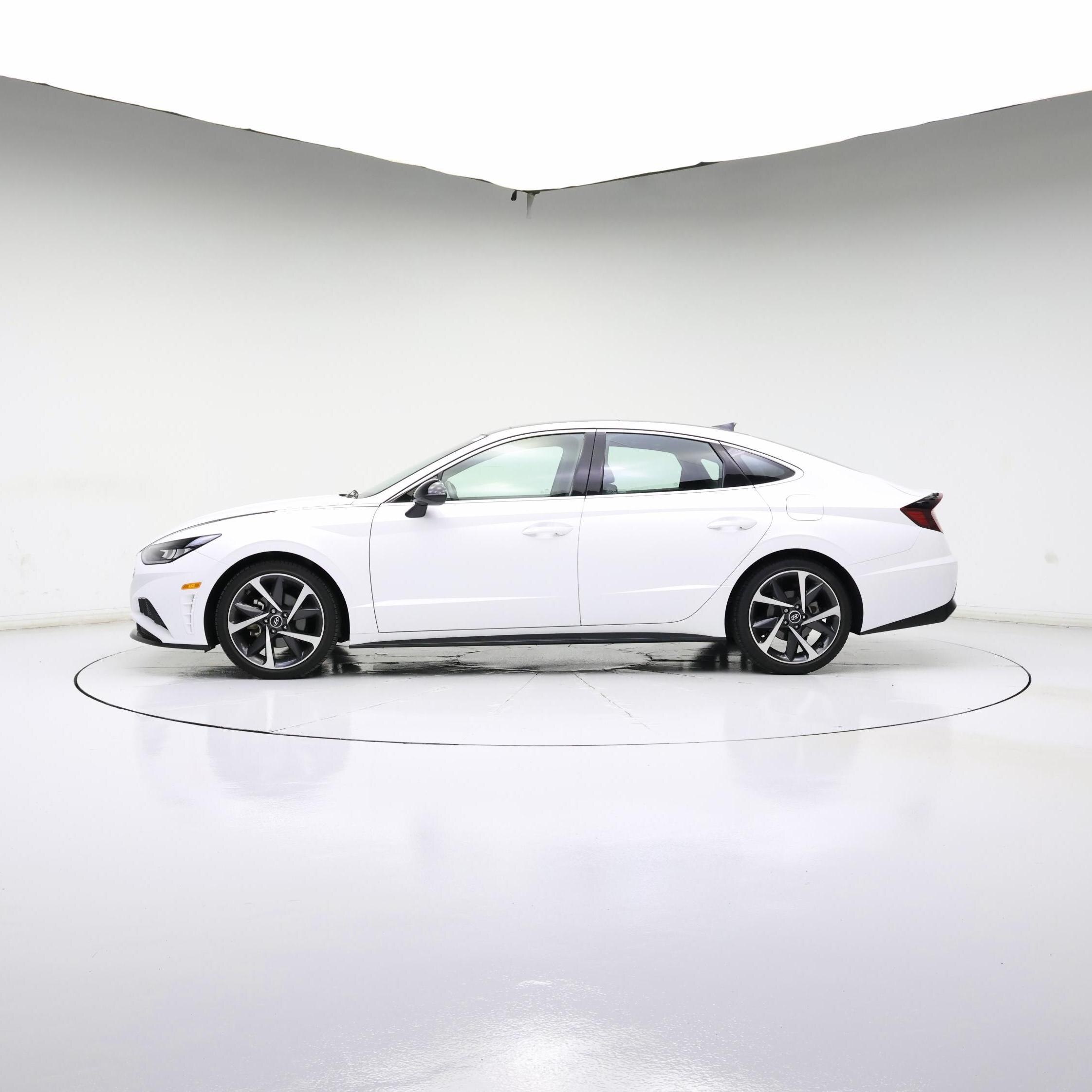 Thumbnail: 2023 Hyundai Sonata - 3