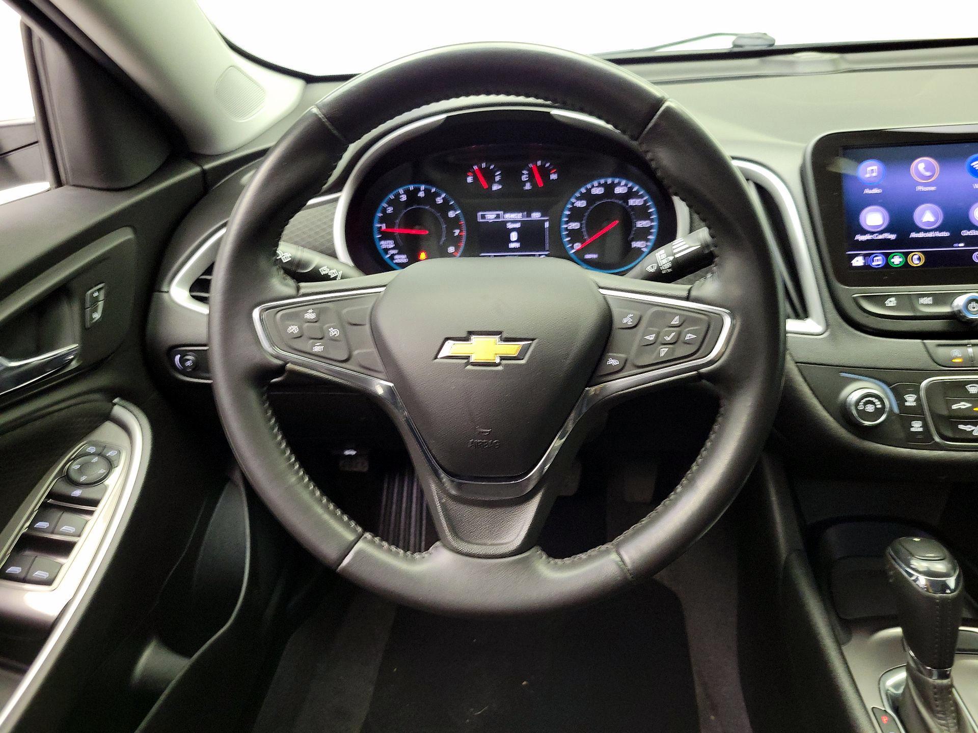 Thumbnail: 2020 Chevrolet Malibu - 10