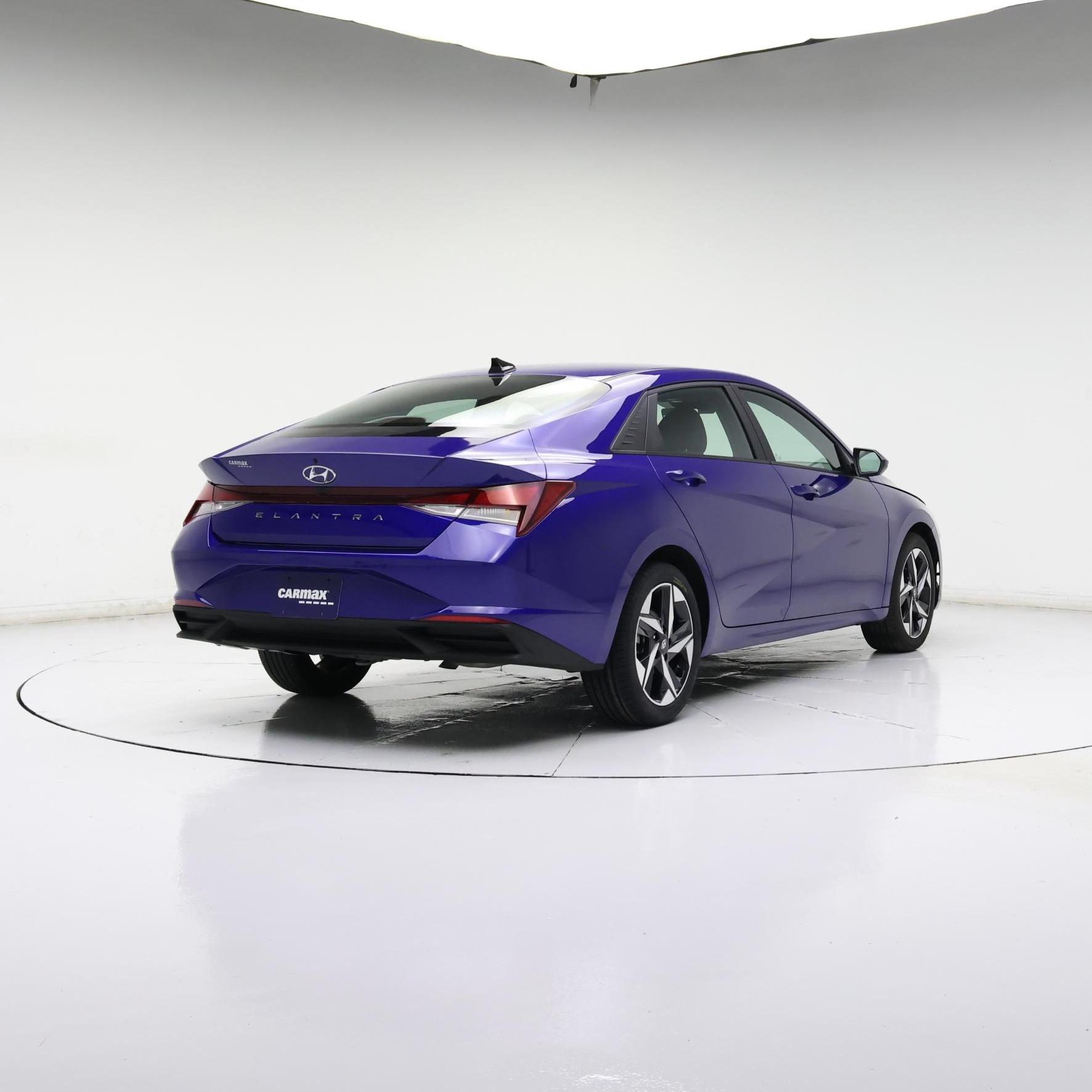 Thumbnail: 2023 Hyundai Elantra - 8