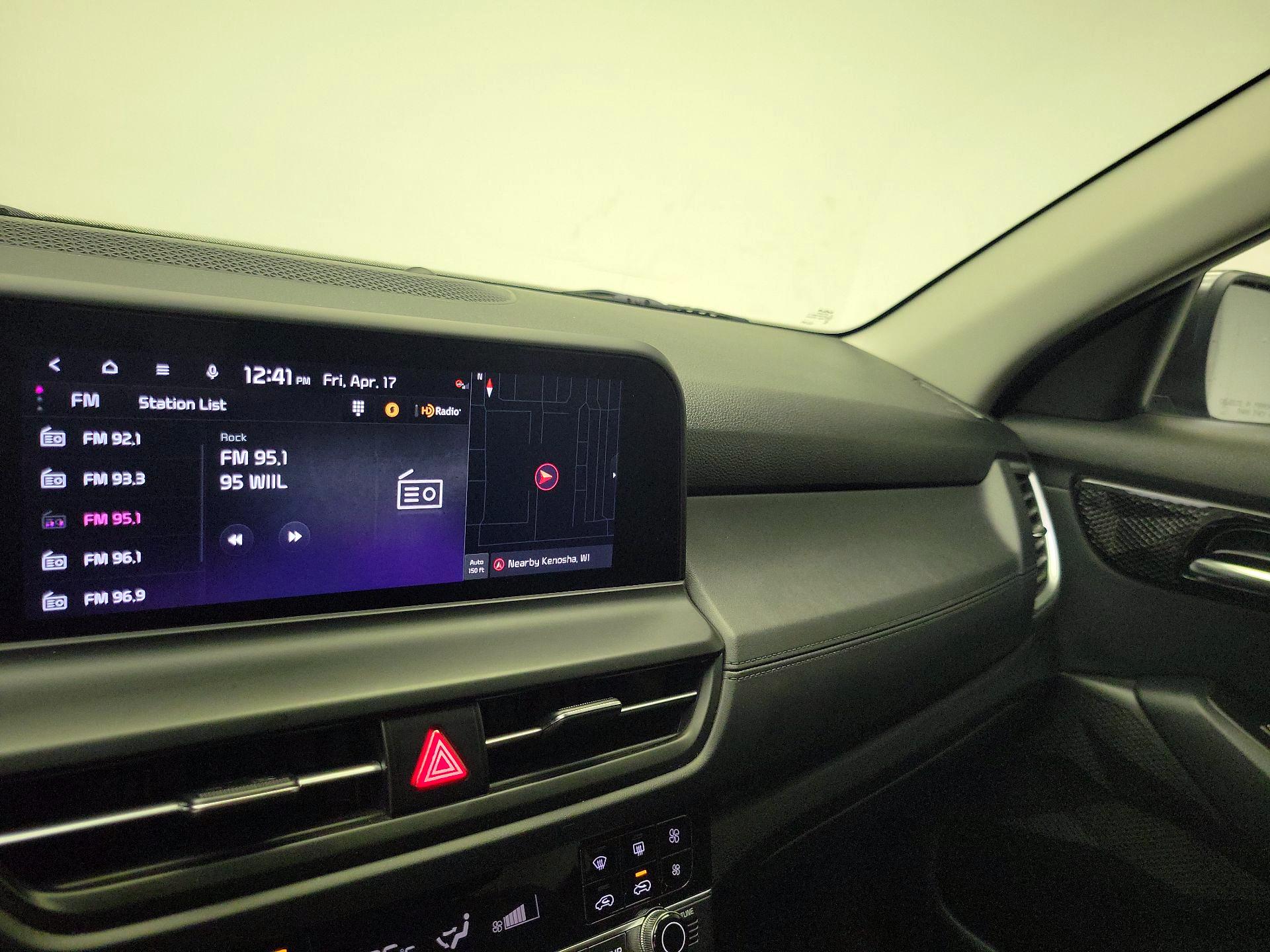 Thumbnail: 2024 Kia Seltos - 16