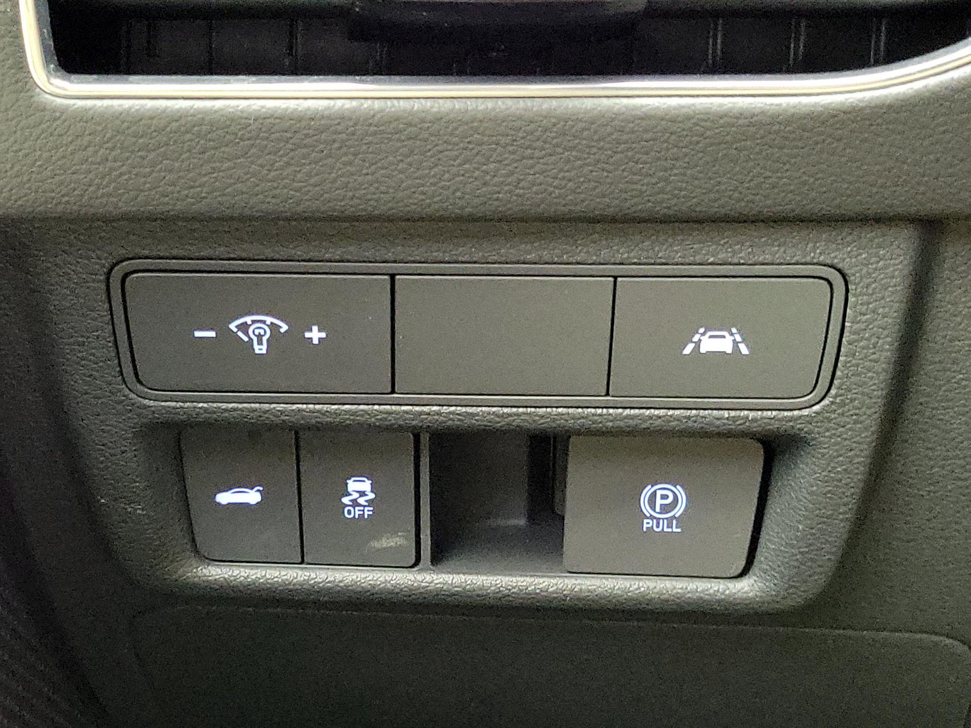 Thumbnail: 2023 Hyundai Sonata - 13