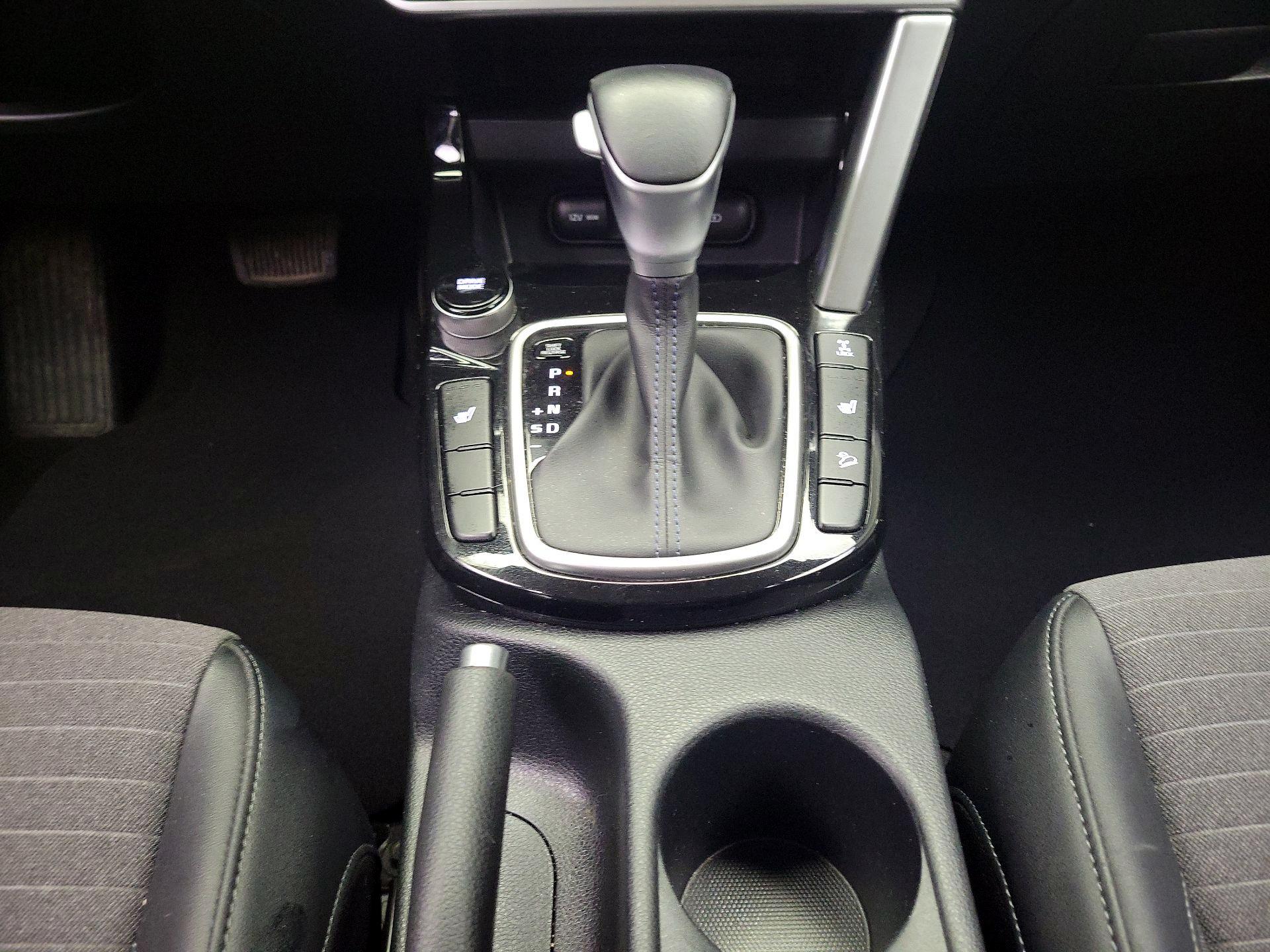 Thumbnail: 2023 Kia Seltos - 18