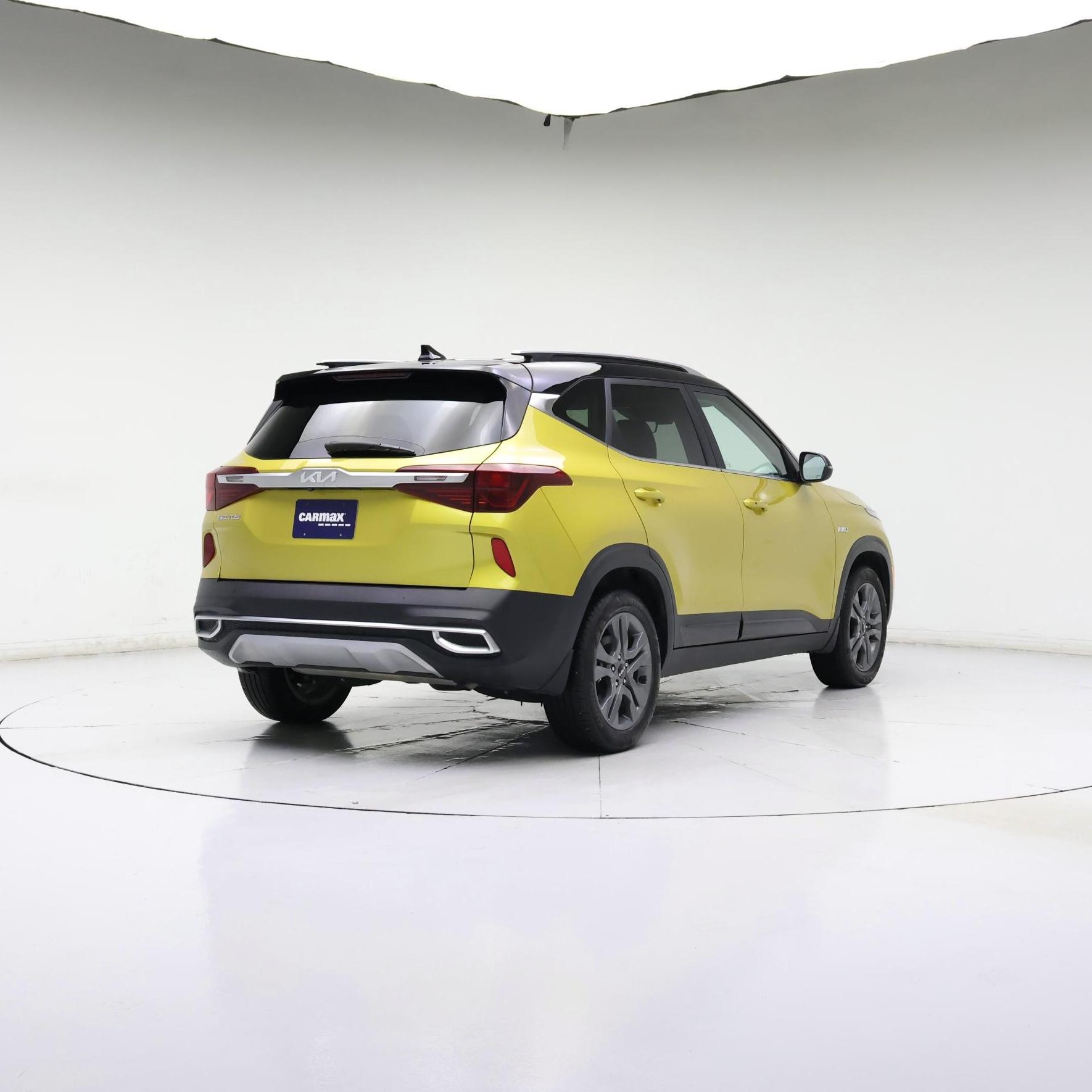 Thumbnail: 2023 Kia Seltos - 8