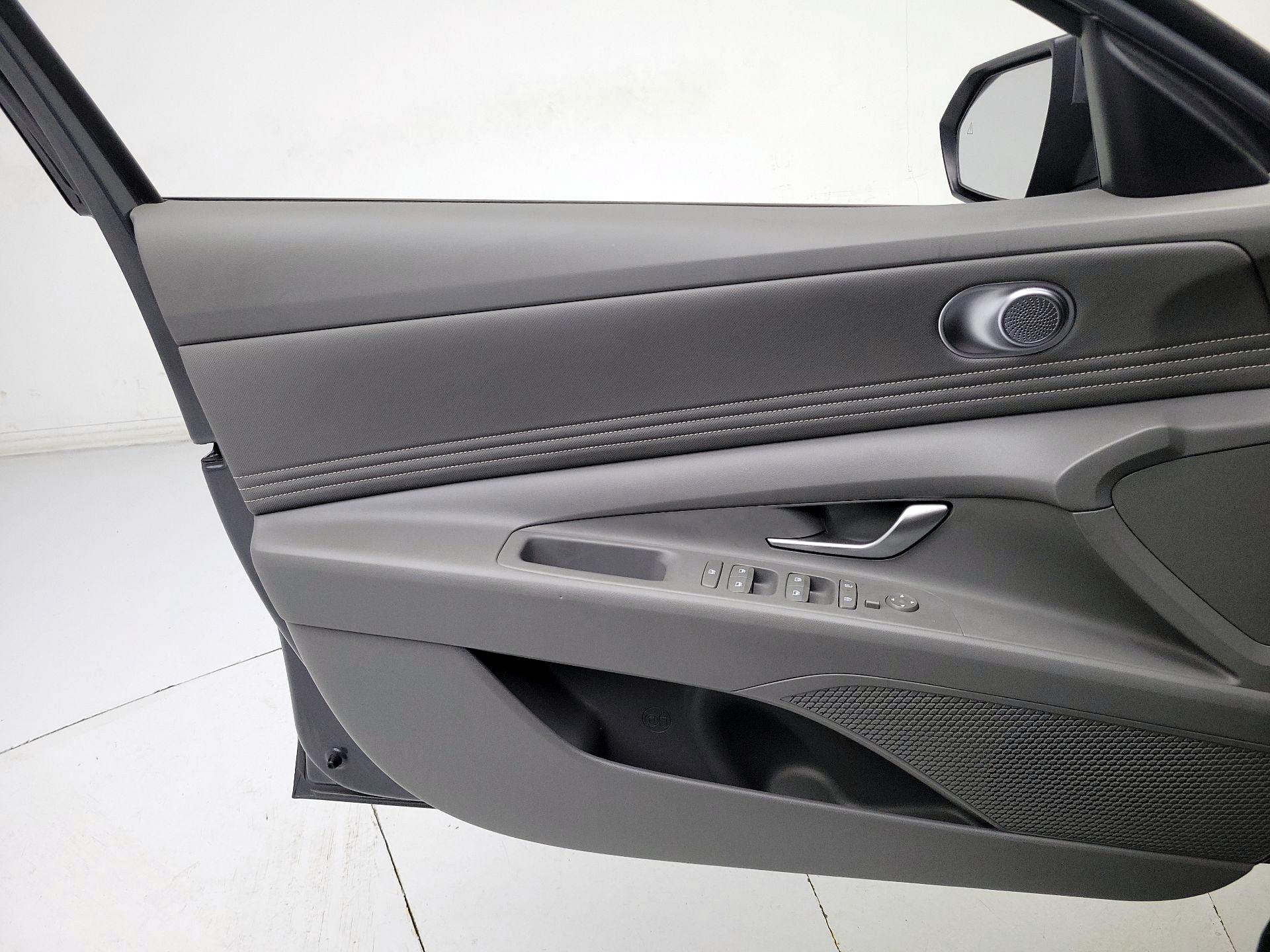 Thumbnail: 2024 Hyundai Elantra - 12