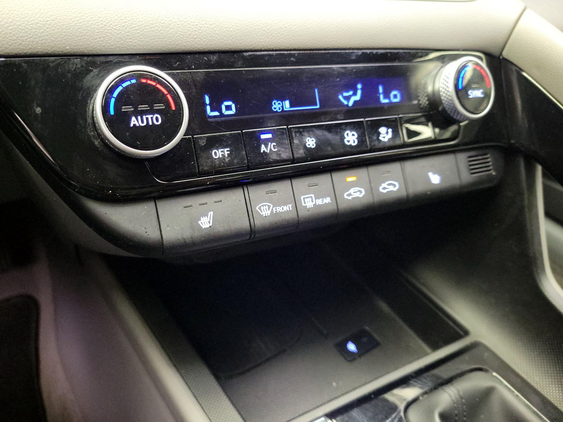 Thumbnail: 2024 Hyundai Elantra - 17