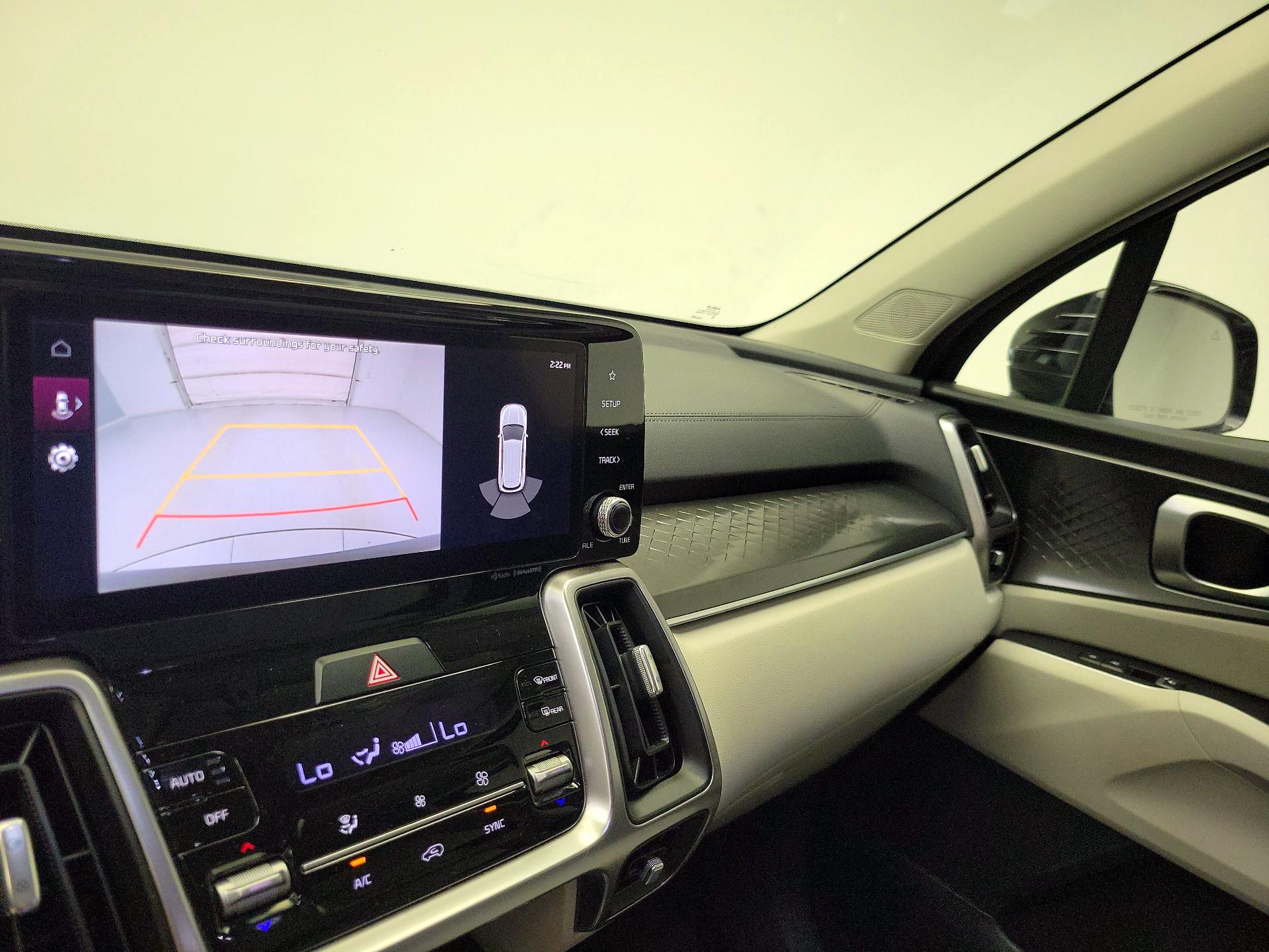 Thumbnail: 2023 Kia Sorento - 15