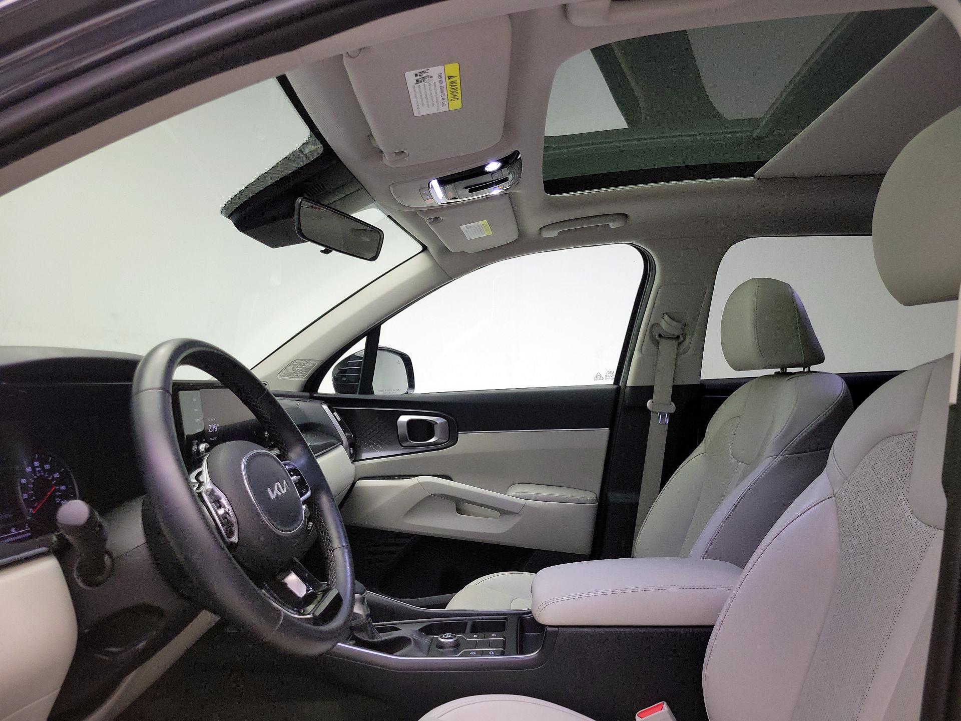 Thumbnail: 2023 Kia Sorento - 20