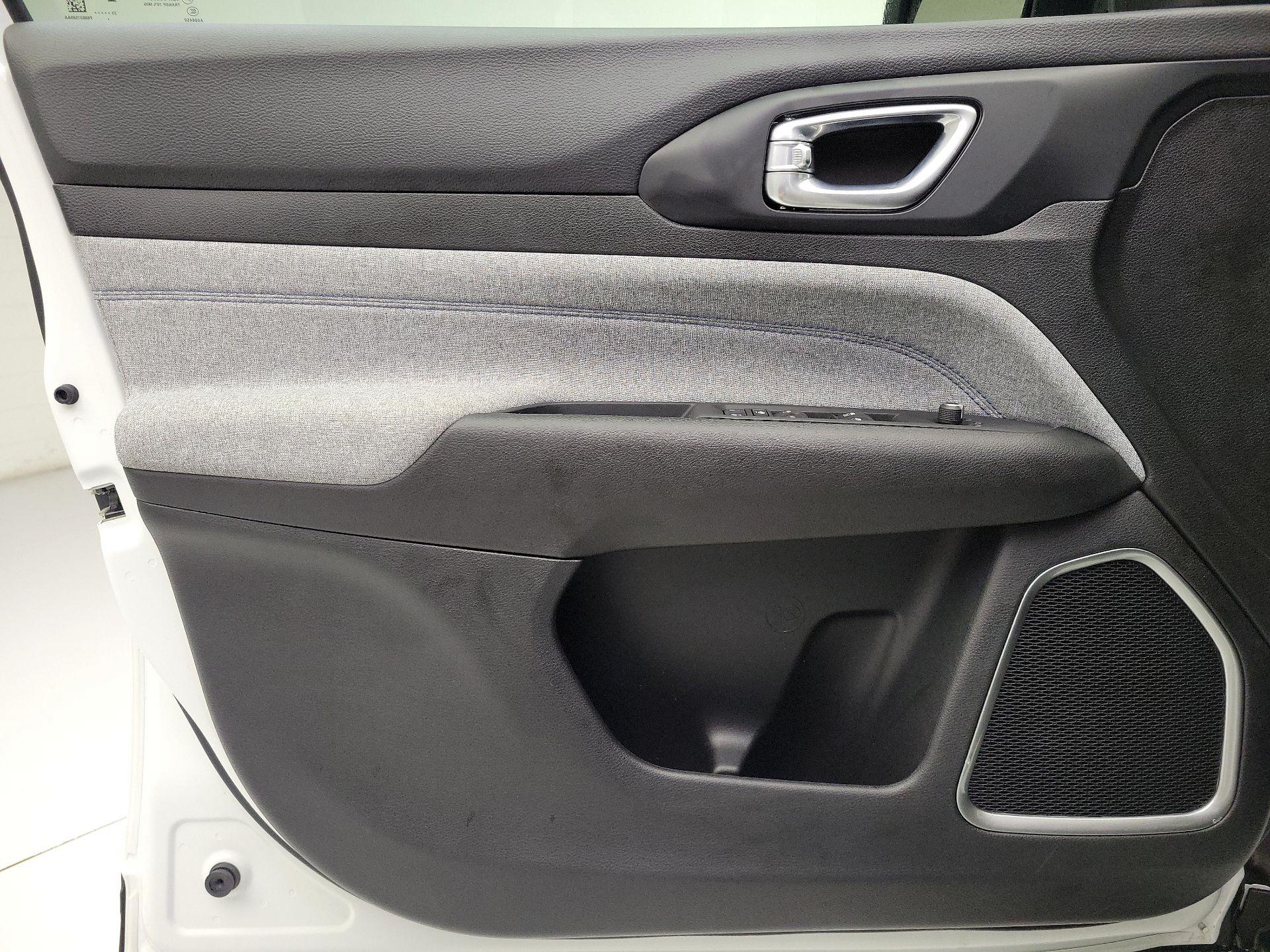 Thumbnail: 2023 Jeep Compass - 12