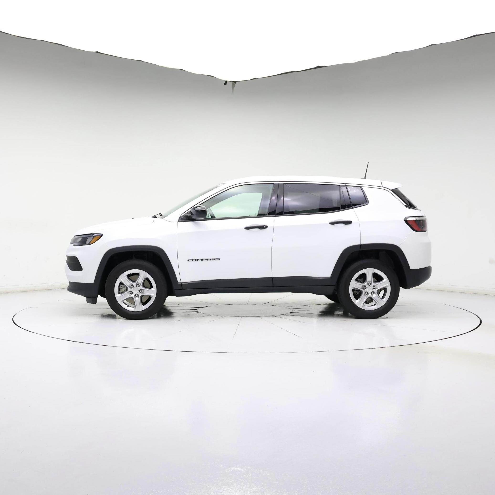 Thumbnail: 2023 Jeep Compass - 3