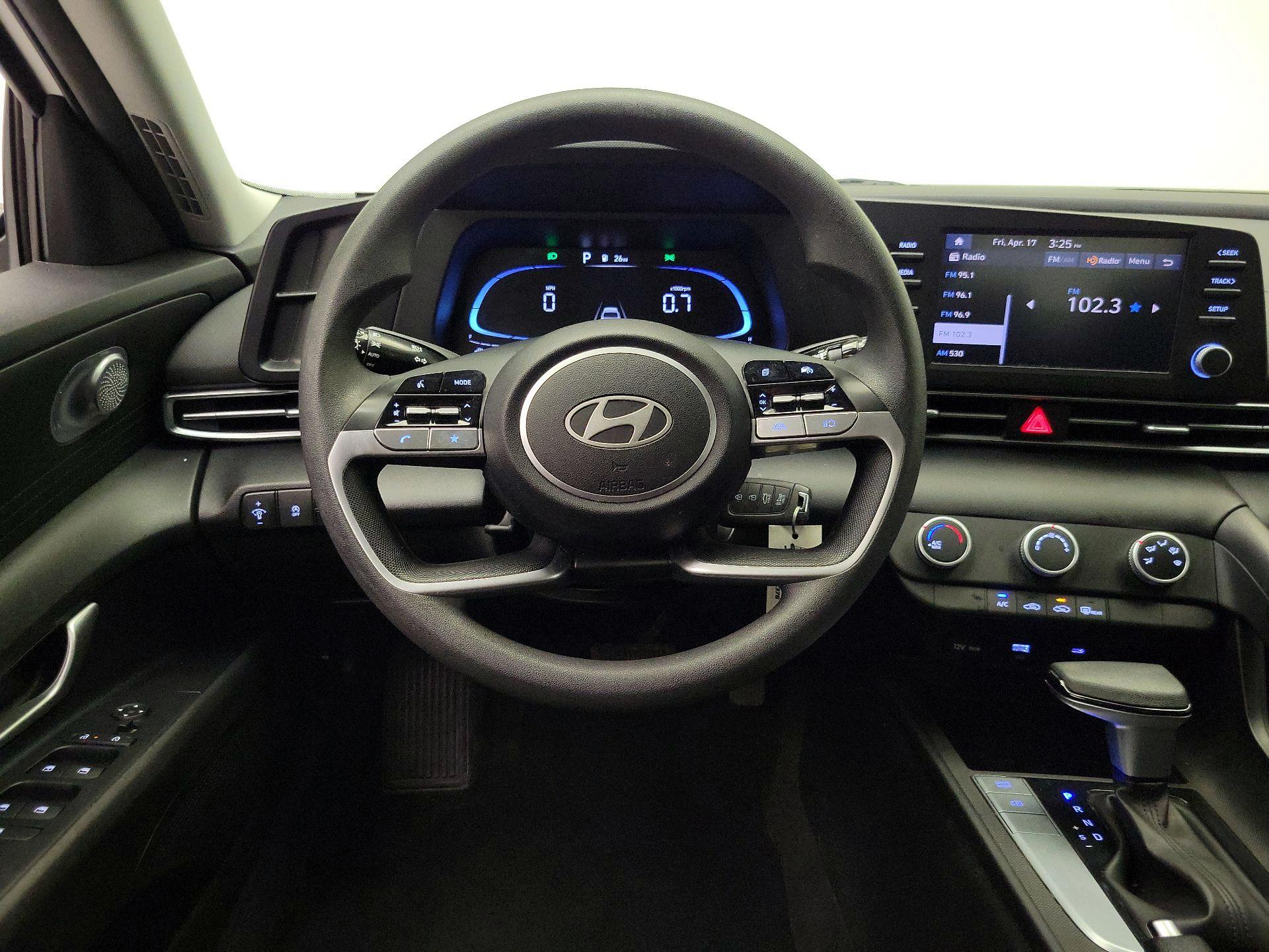 Thumbnail: 2024 Hyundai Elantra - 10
