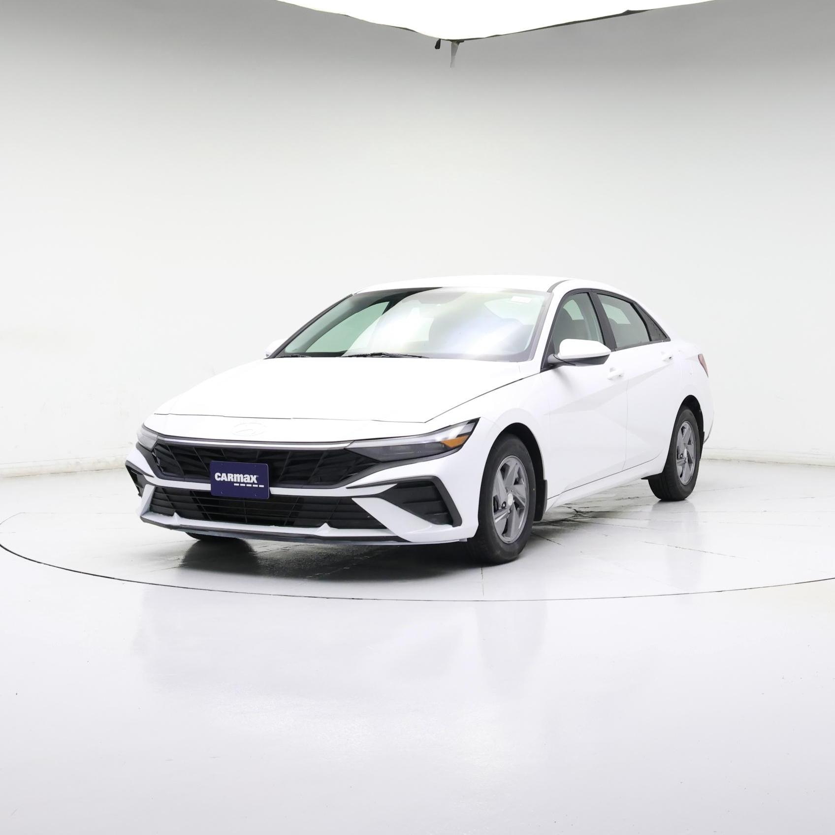 Thumbnail: 2024 Hyundai Elantra - 4