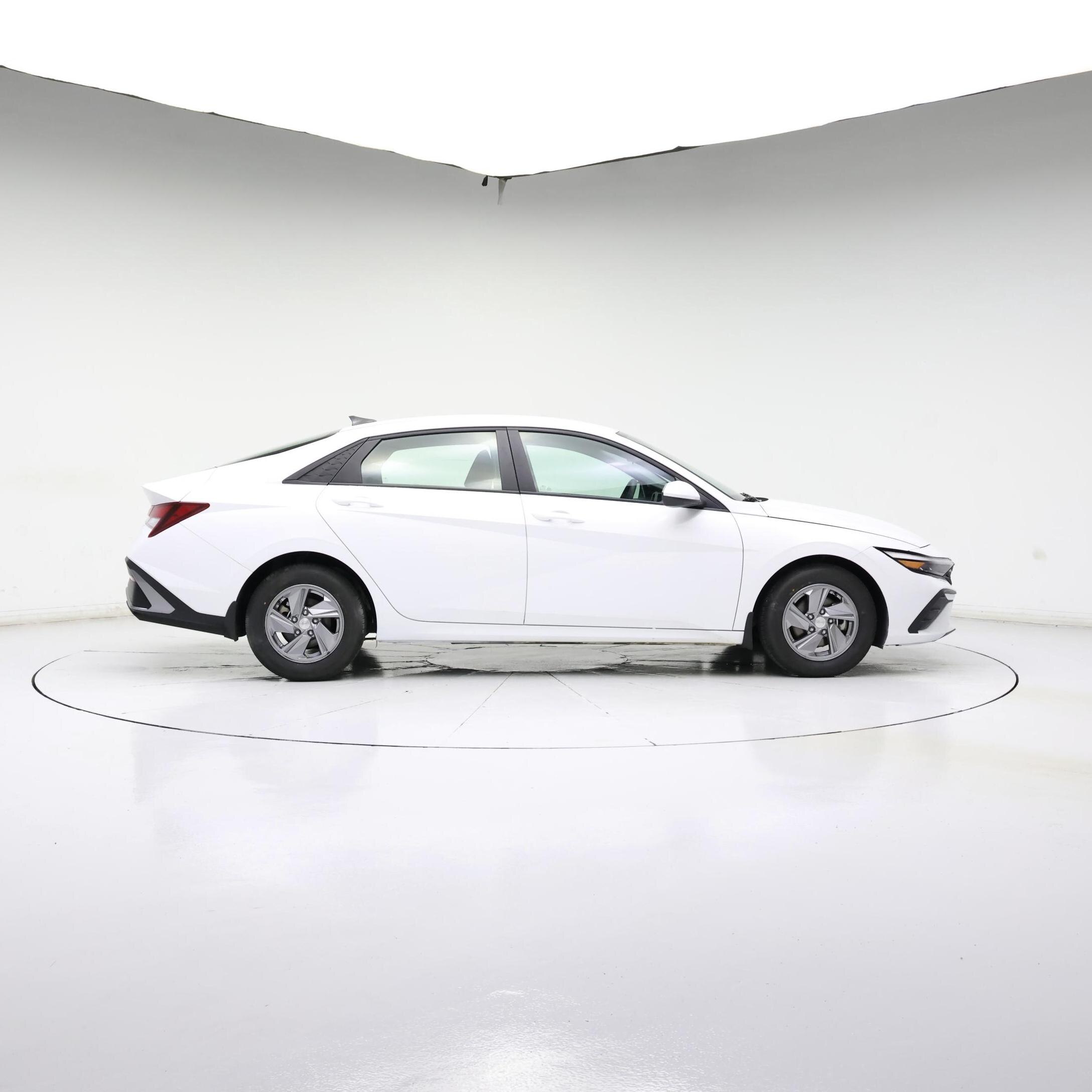 Thumbnail: 2024 Hyundai Elantra - 7
