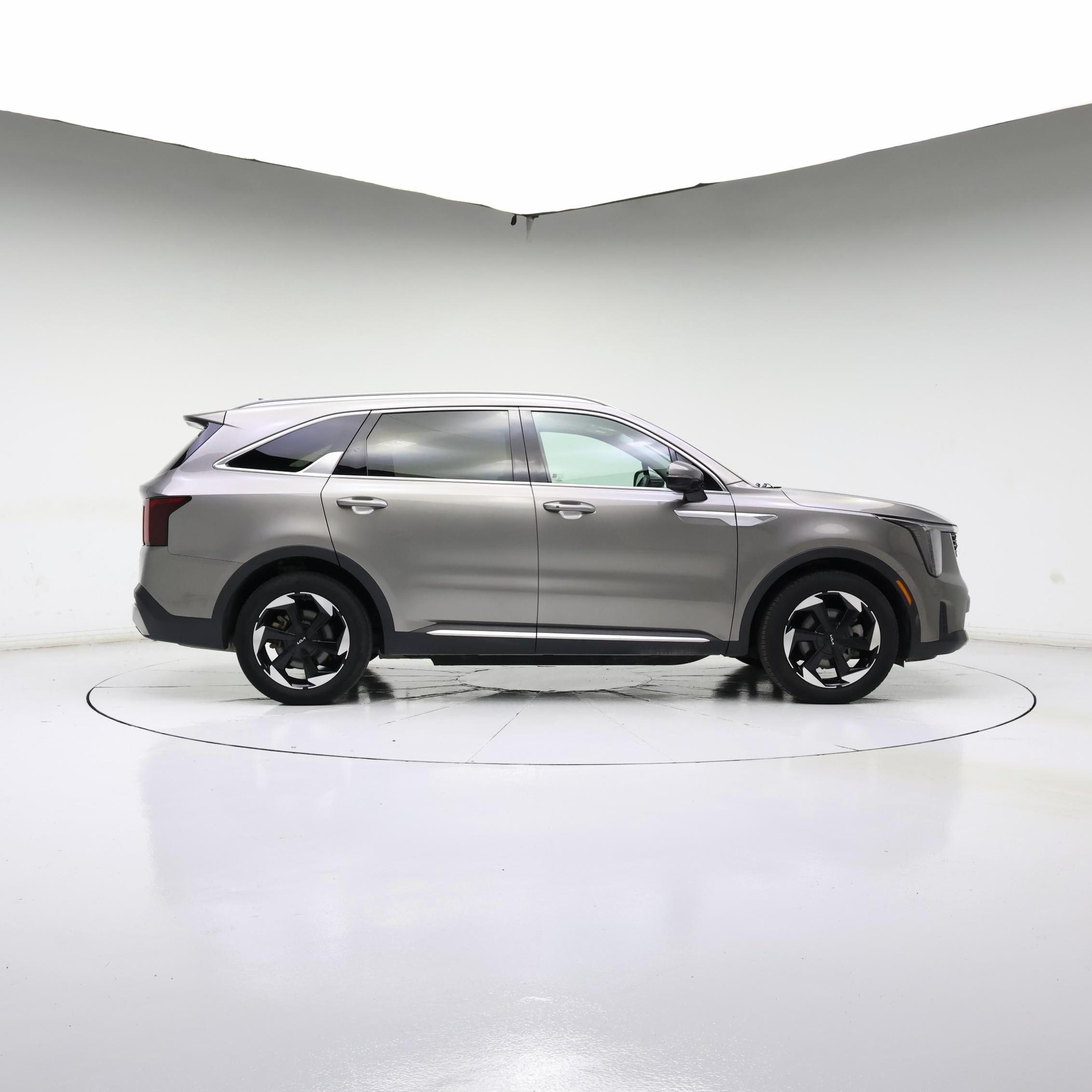 Thumbnail: 2025 Kia Sorento - 3