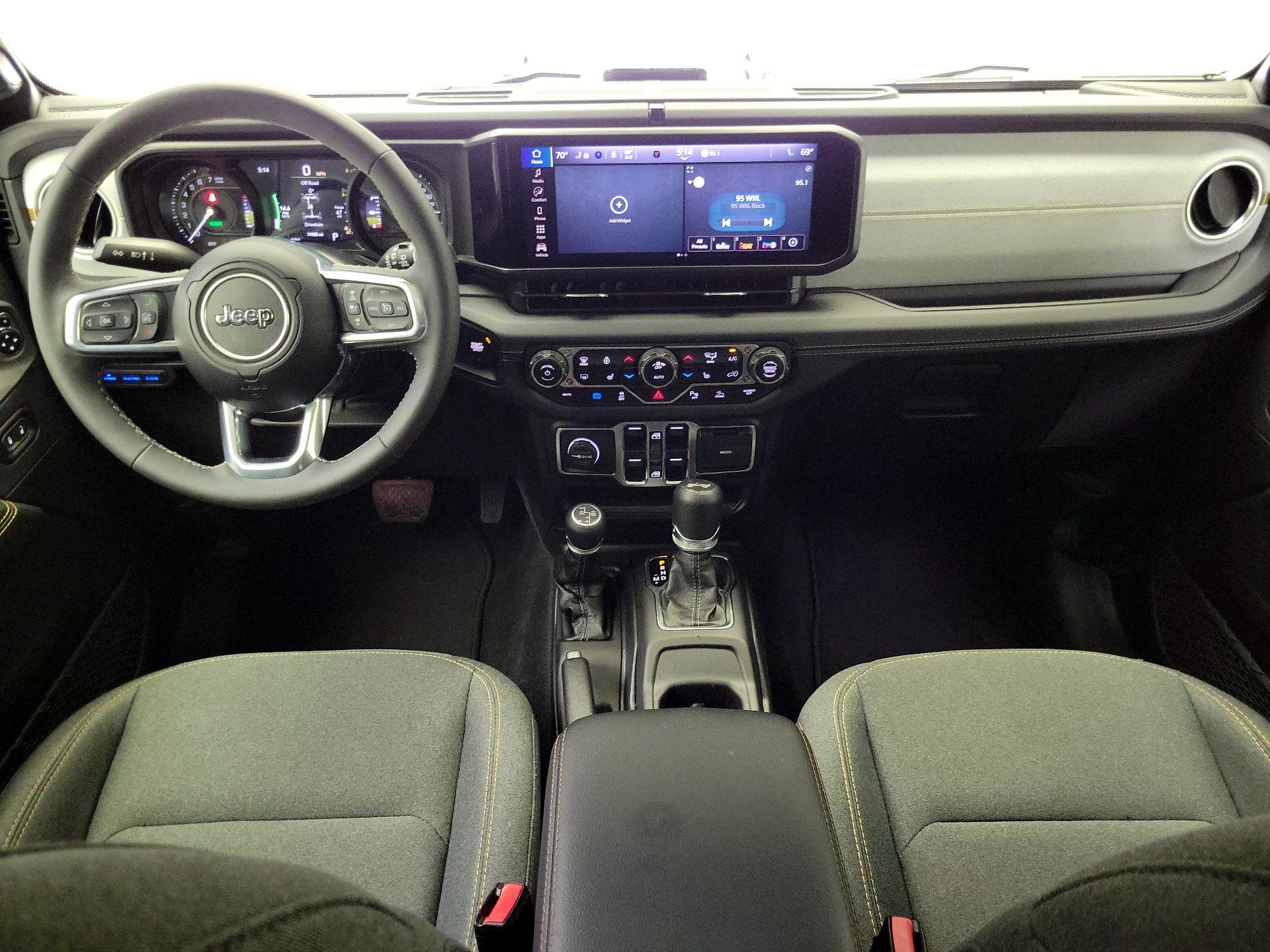 Thumbnail: 2025 Jeep Wrangler - 9