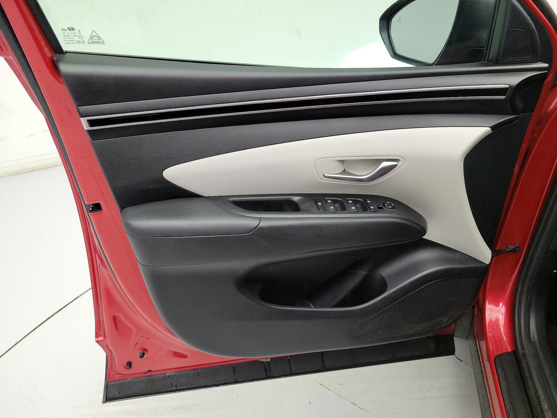 Thumbnail: 2023 Hyundai Tucson - 12