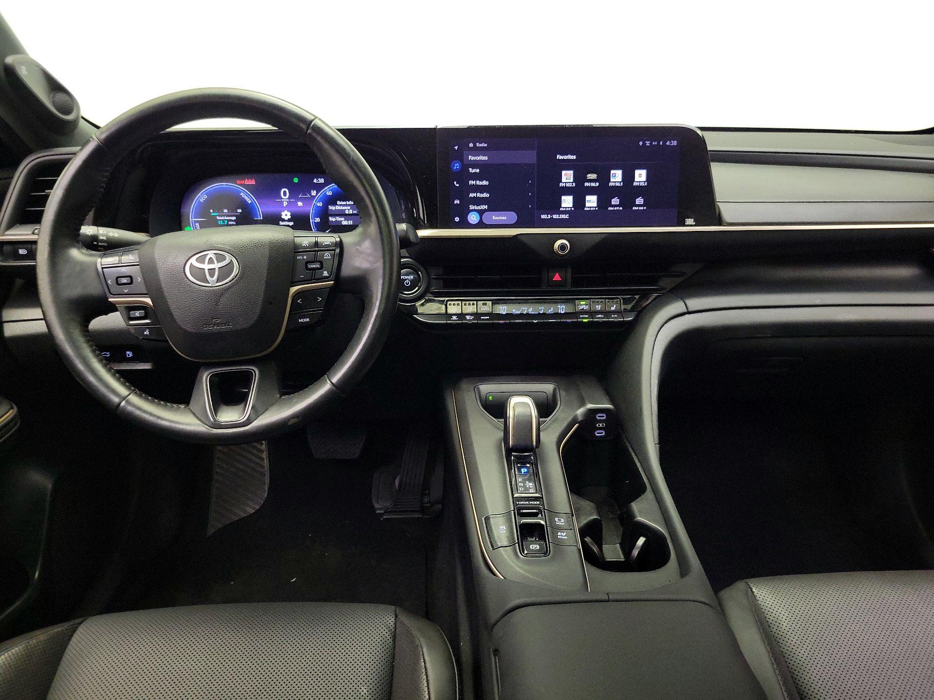 Thumbnail: 2023 Toyota Crown - 9