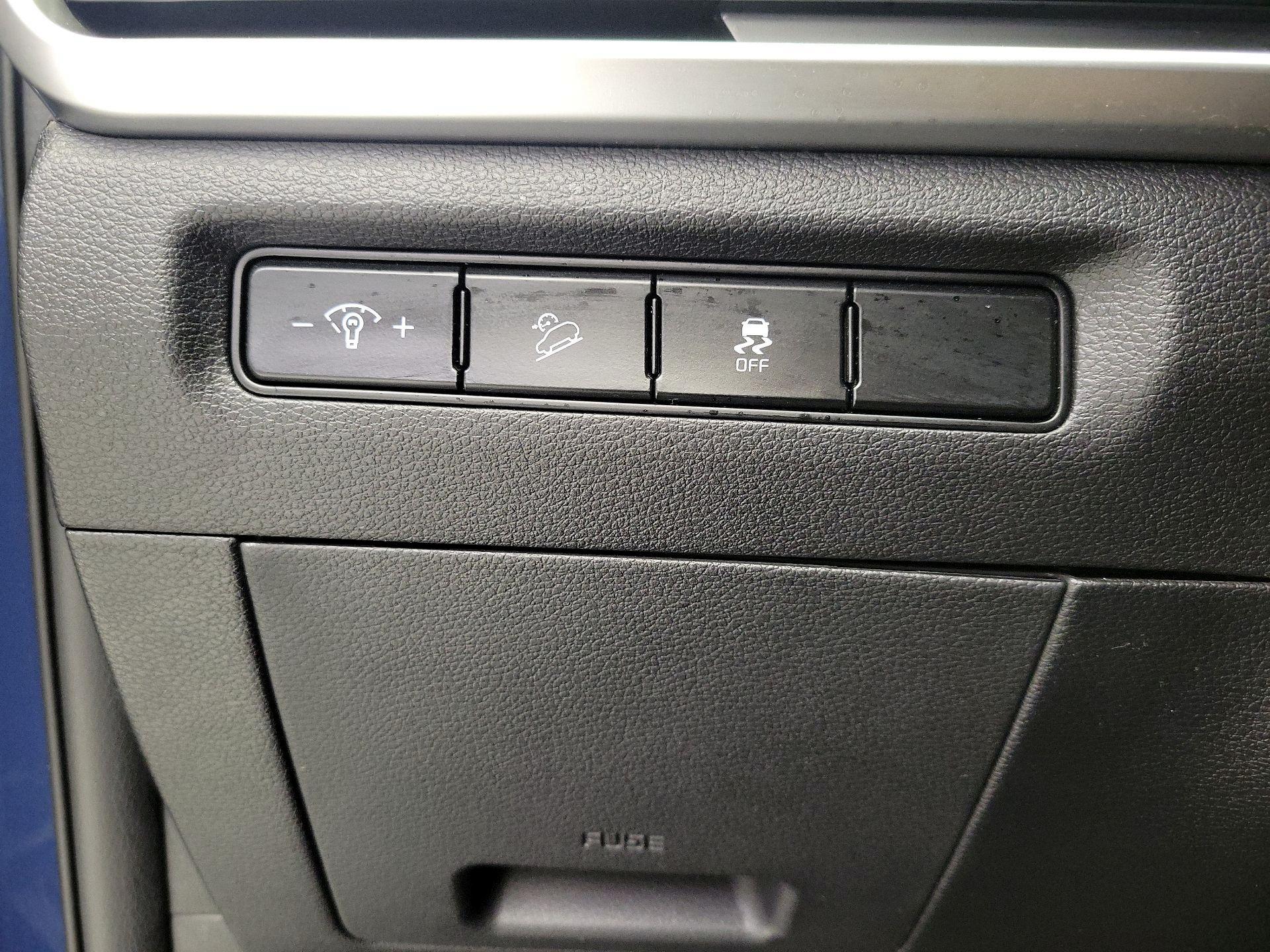 Thumbnail: 2023 Kia Telluride - 13