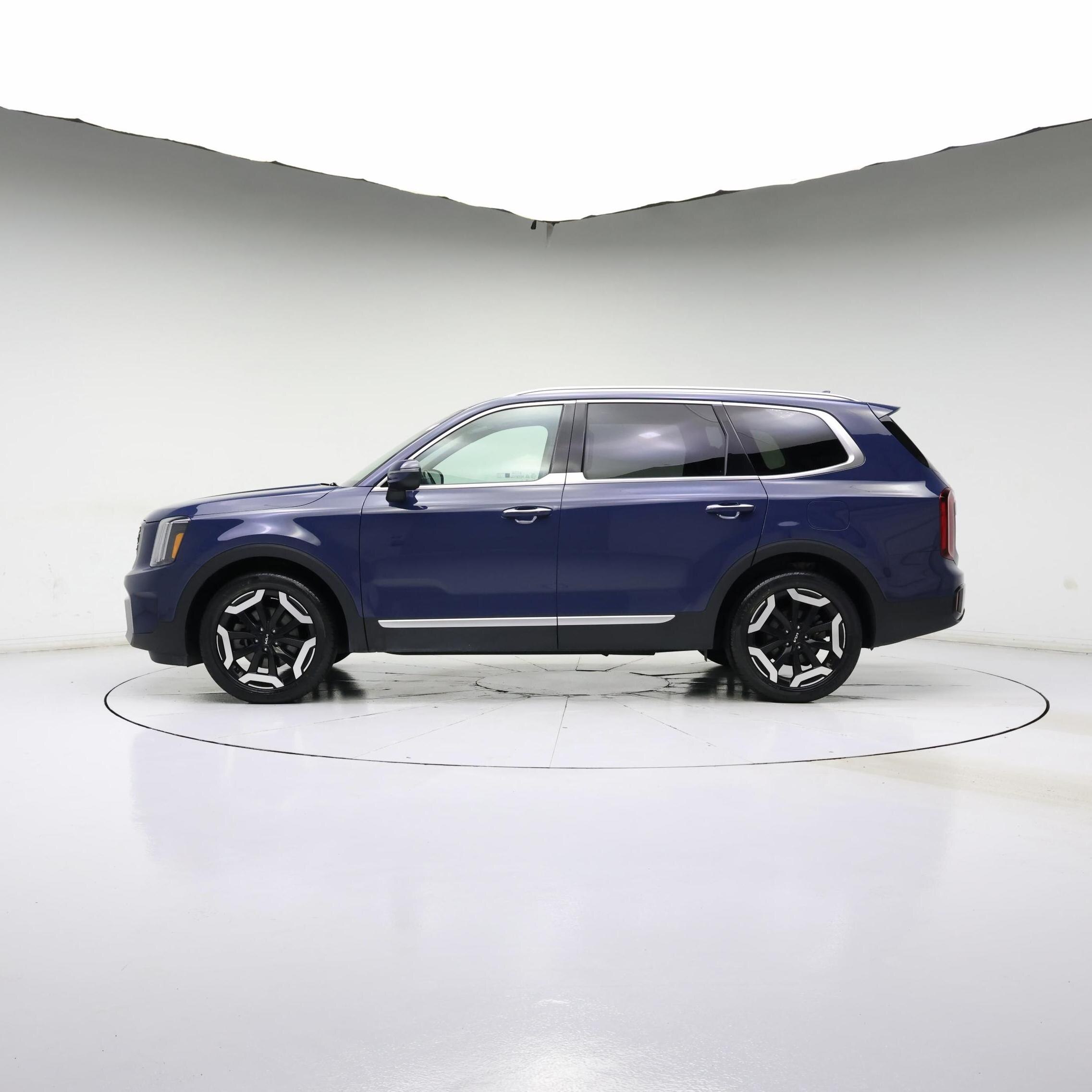 Thumbnail: 2023 Kia Telluride - 3