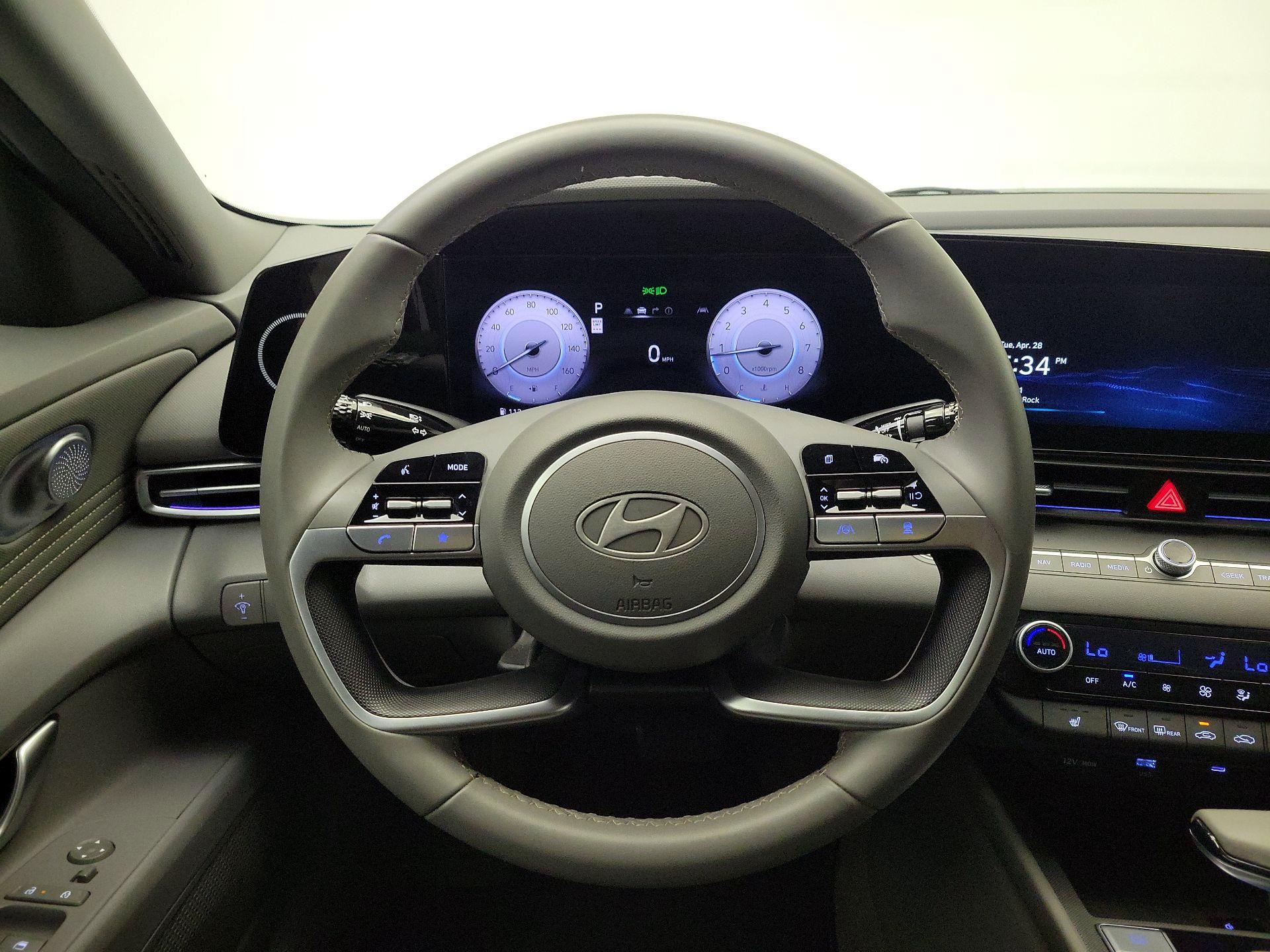 Thumbnail: 2025 Hyundai Elantra - 10