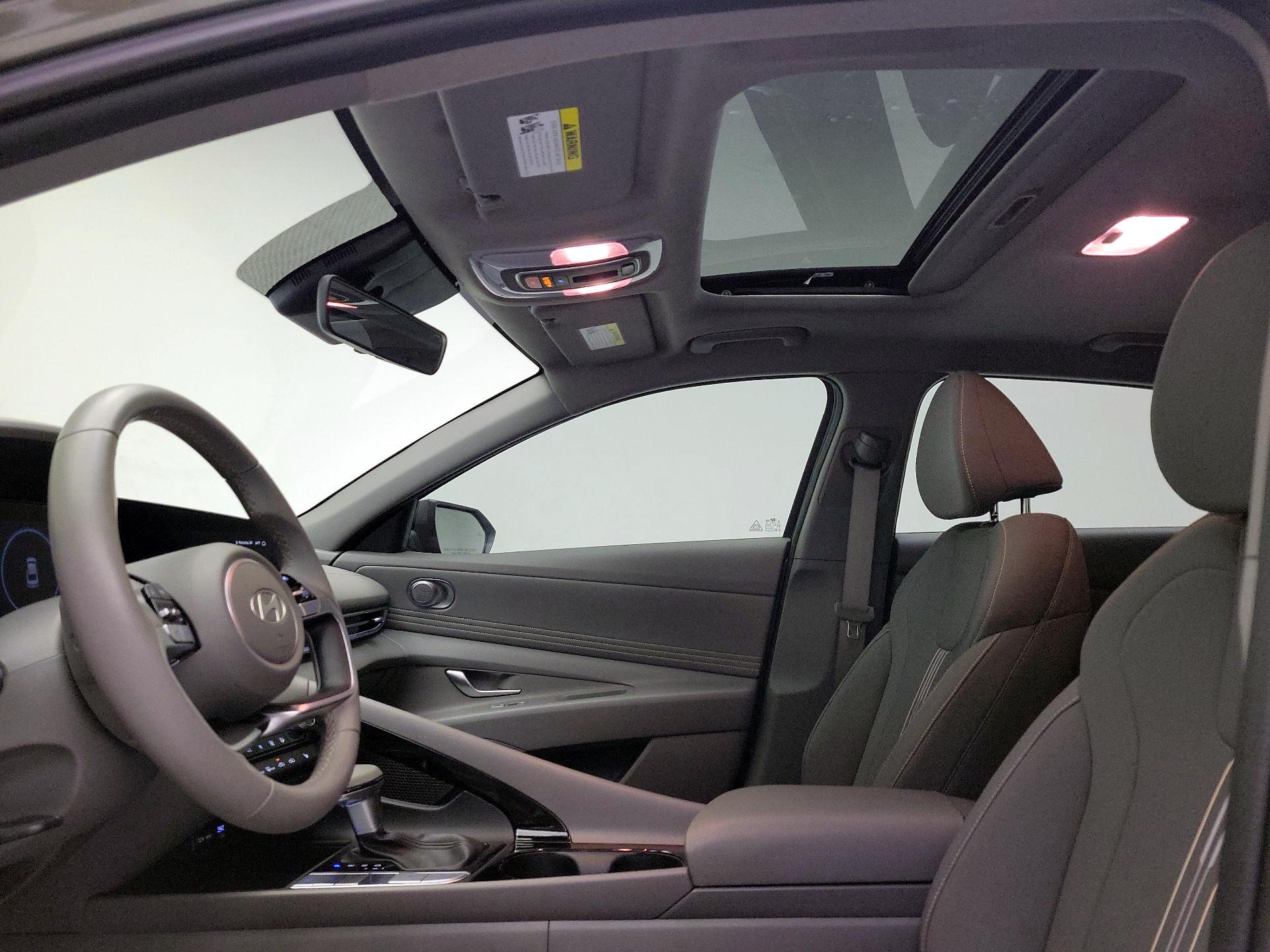 Thumbnail: 2025 Hyundai Elantra - 20