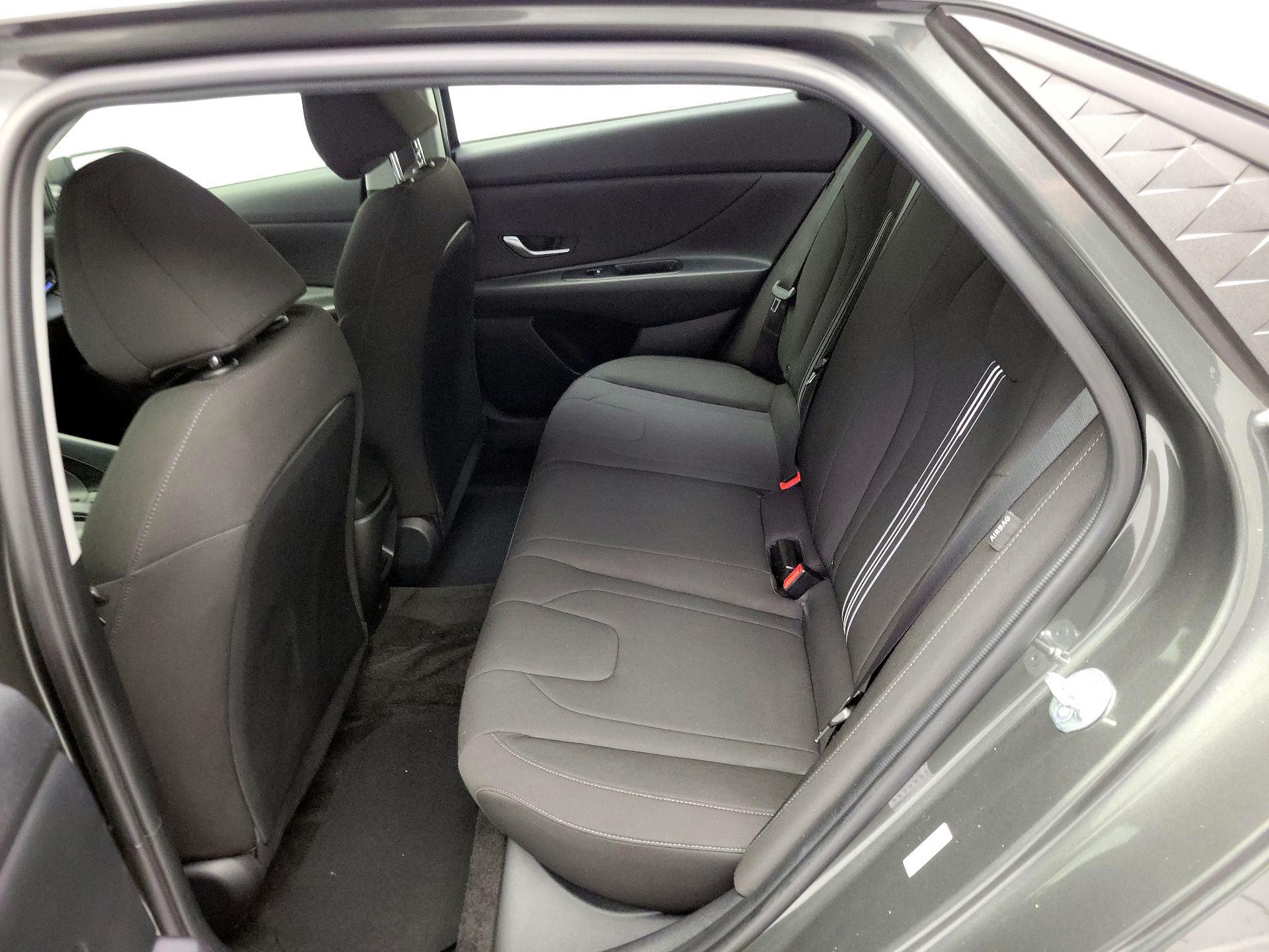 Thumbnail: 2024 Hyundai Elantra - 20