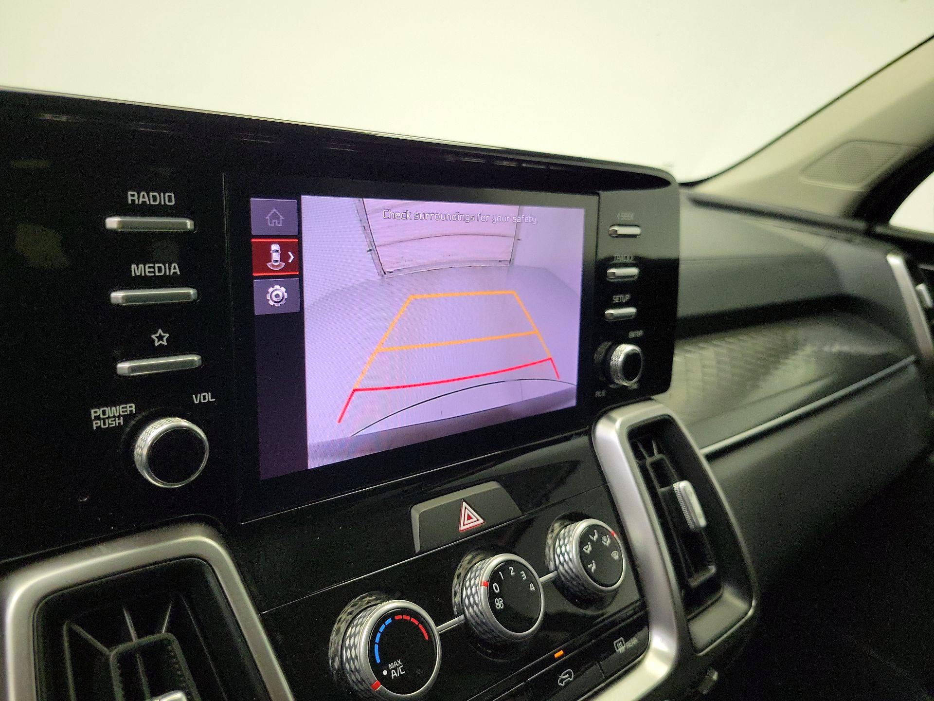 Thumbnail: 2023 Kia Sorento - 13