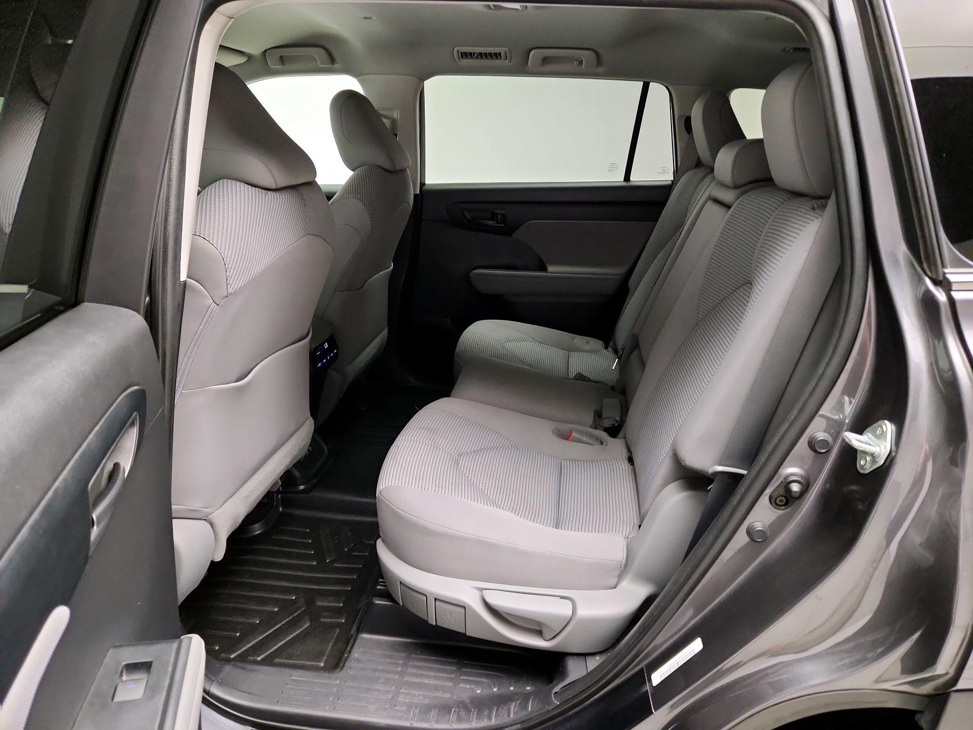 Thumbnail: 2021 Toyota Highlander - 19