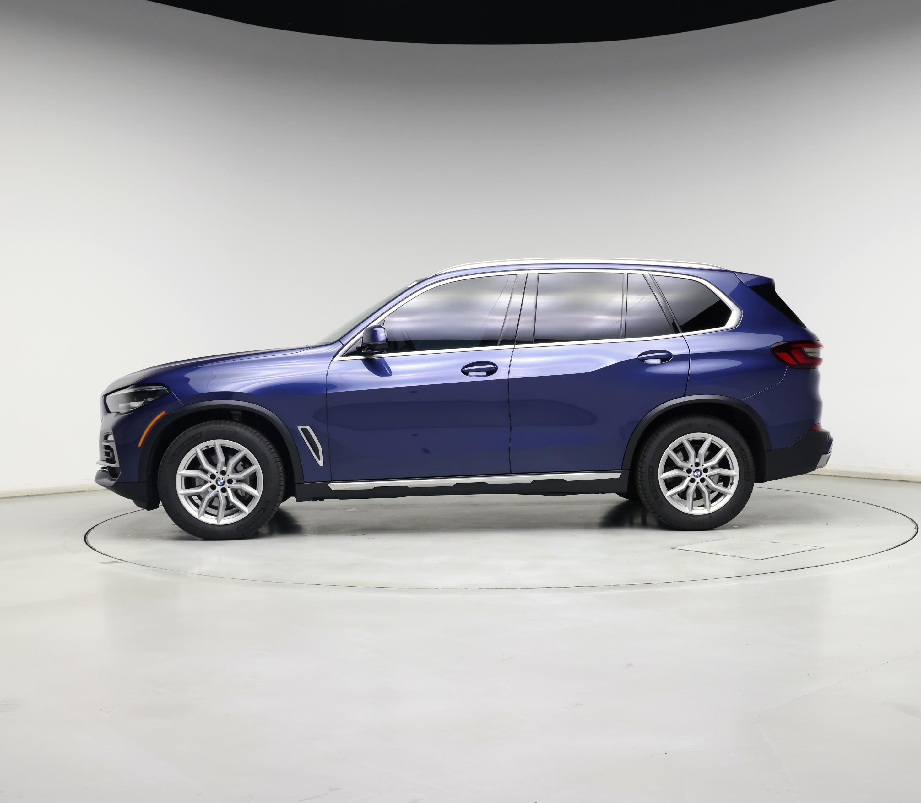 Thumbnail: 2021 BMW X5 - 3