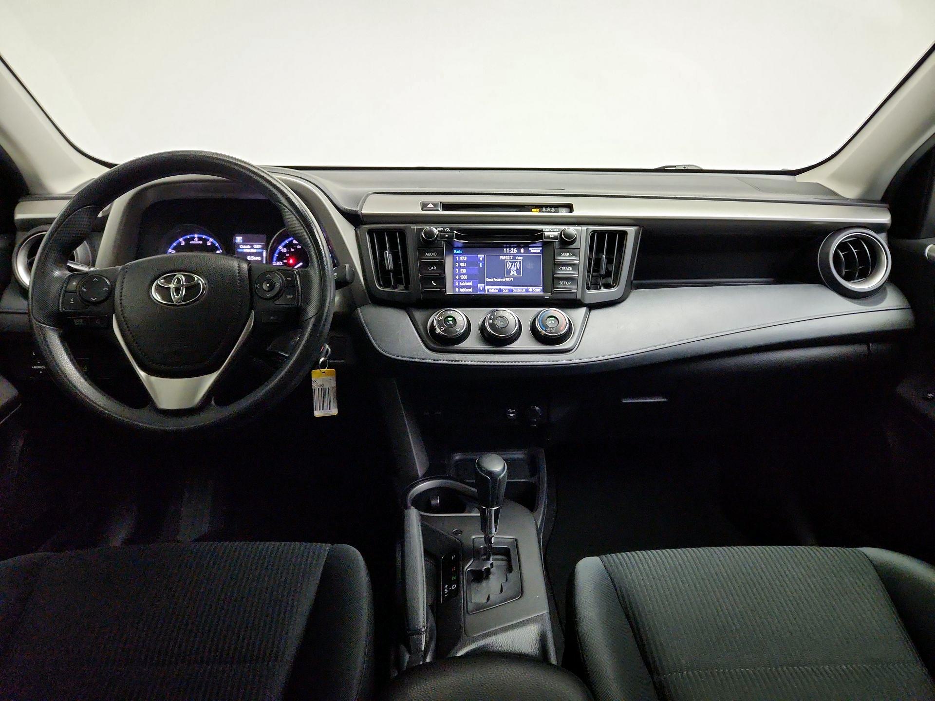 Thumbnail: 2018 Toyota RAV4 - 9