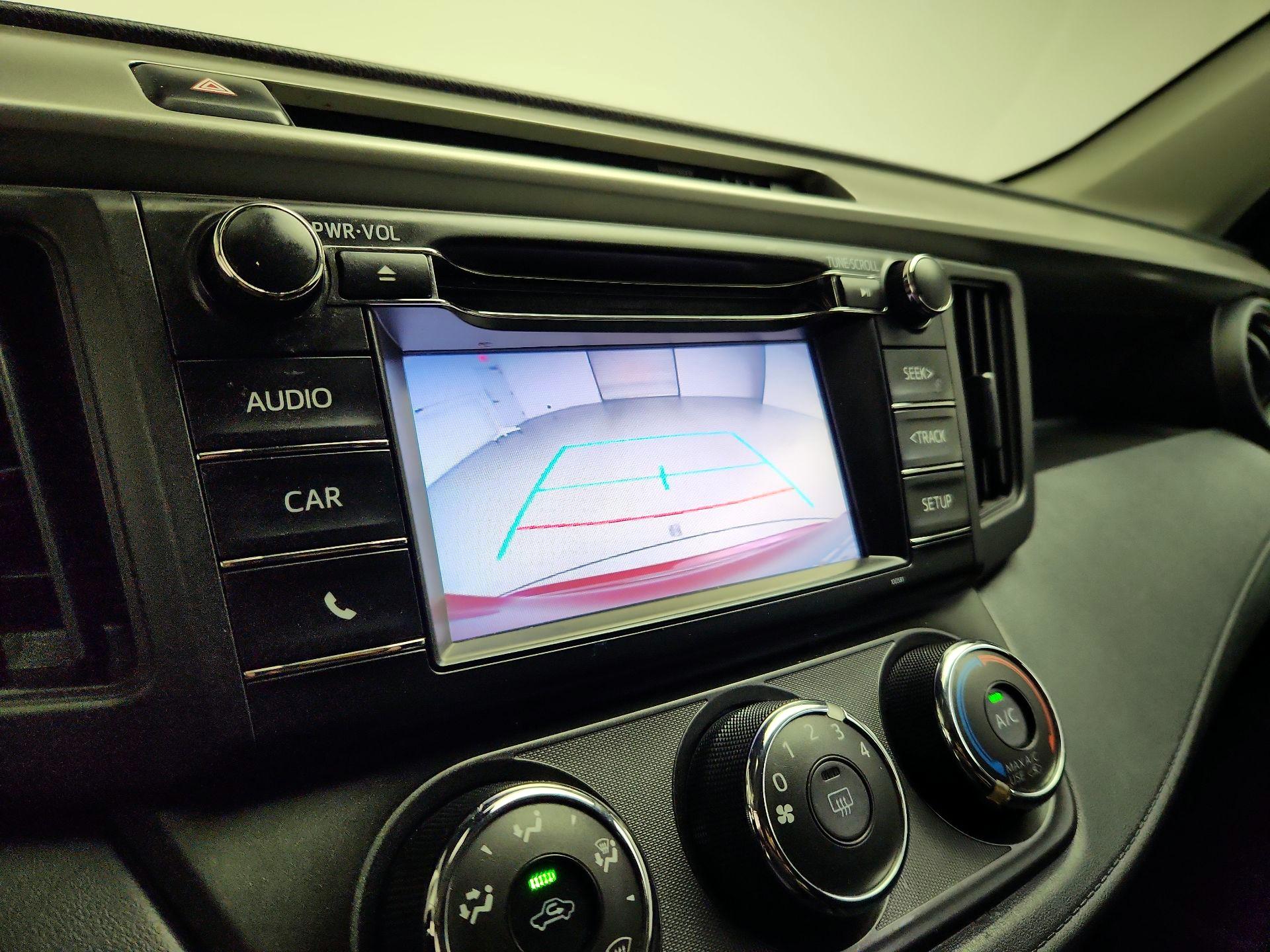 Thumbnail: 2018 Toyota RAV4 - 14