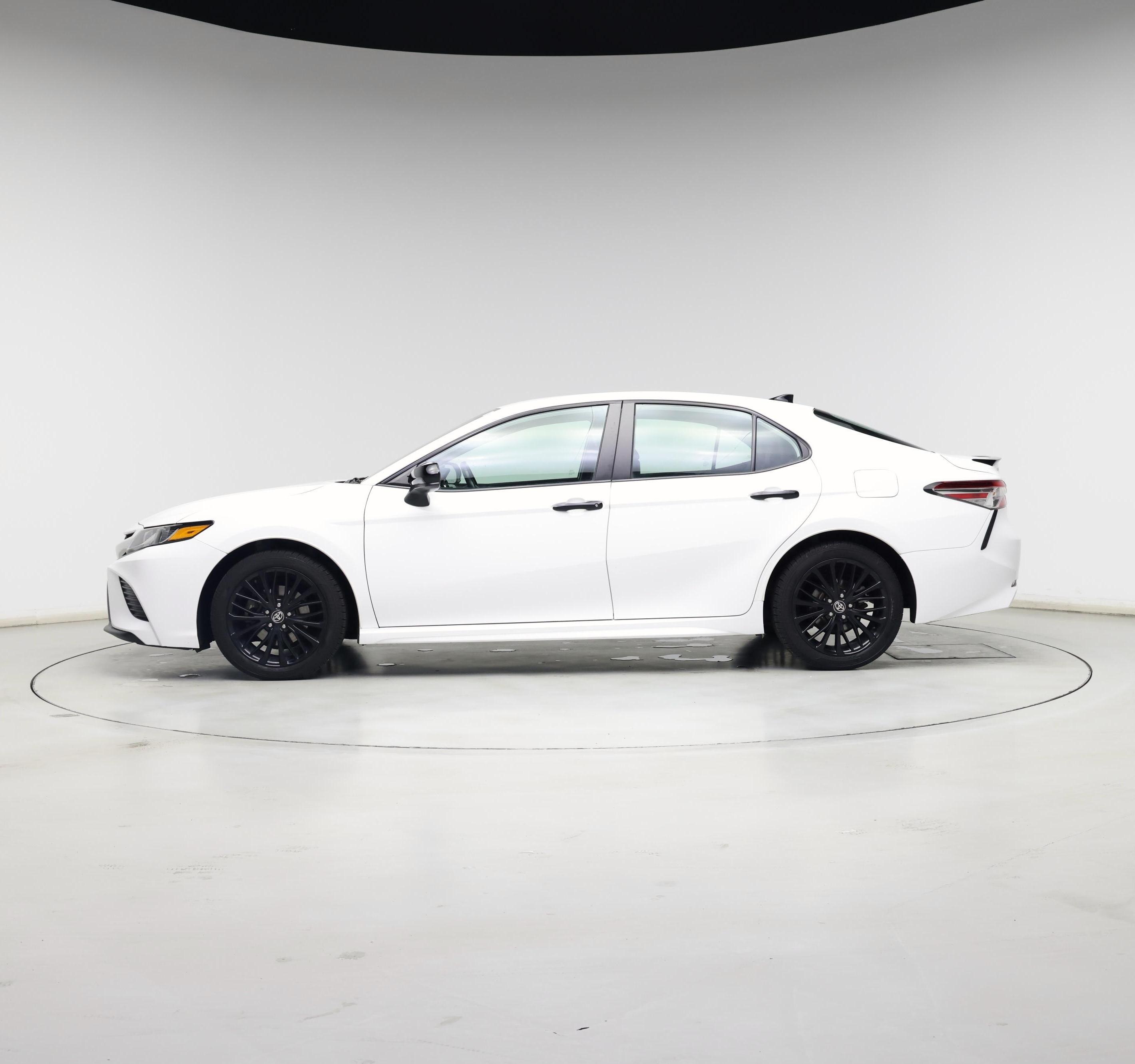 Thumbnail: 2020 Toyota Camry - 3