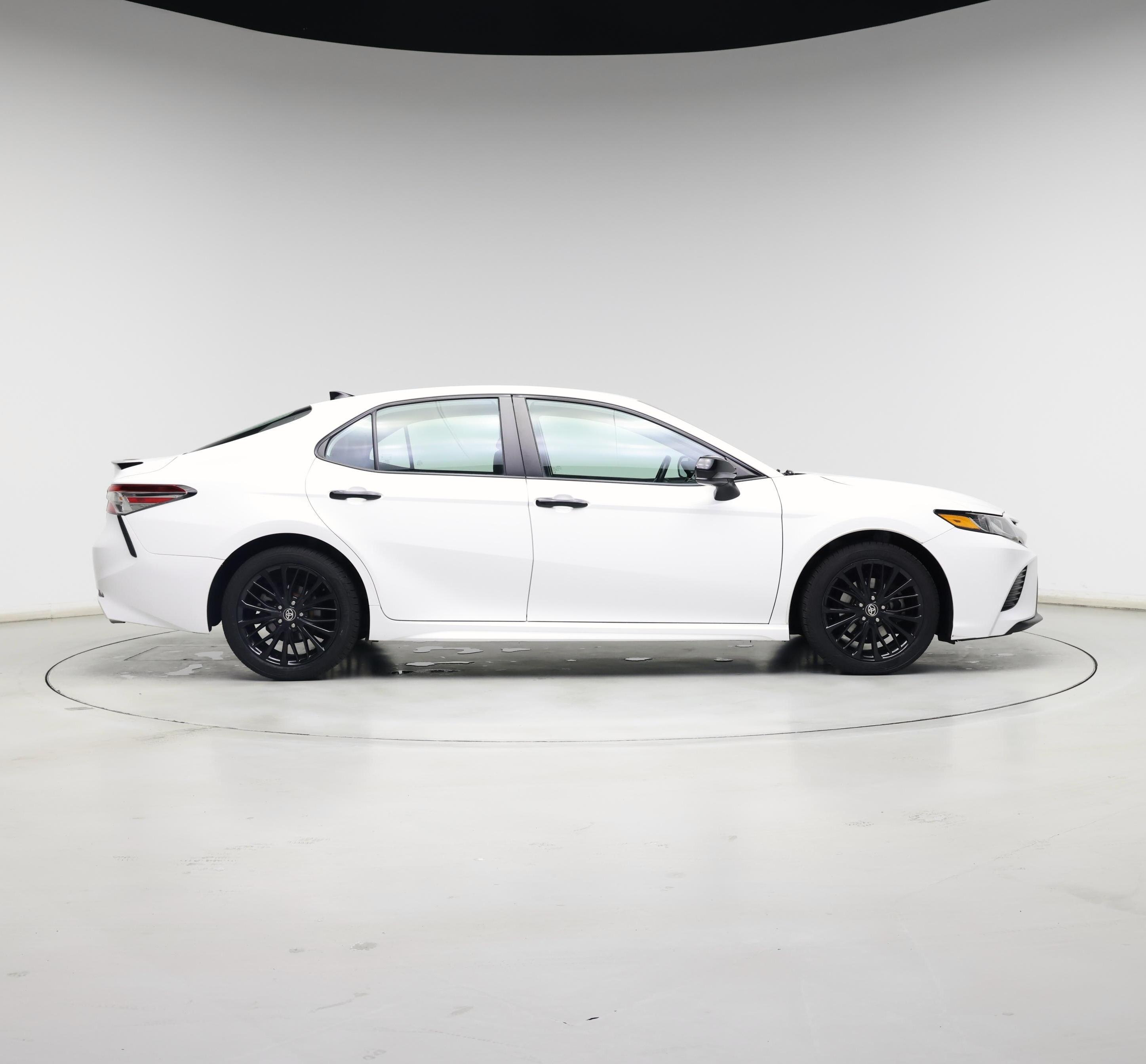 Thumbnail: 2020 Toyota Camry - 7