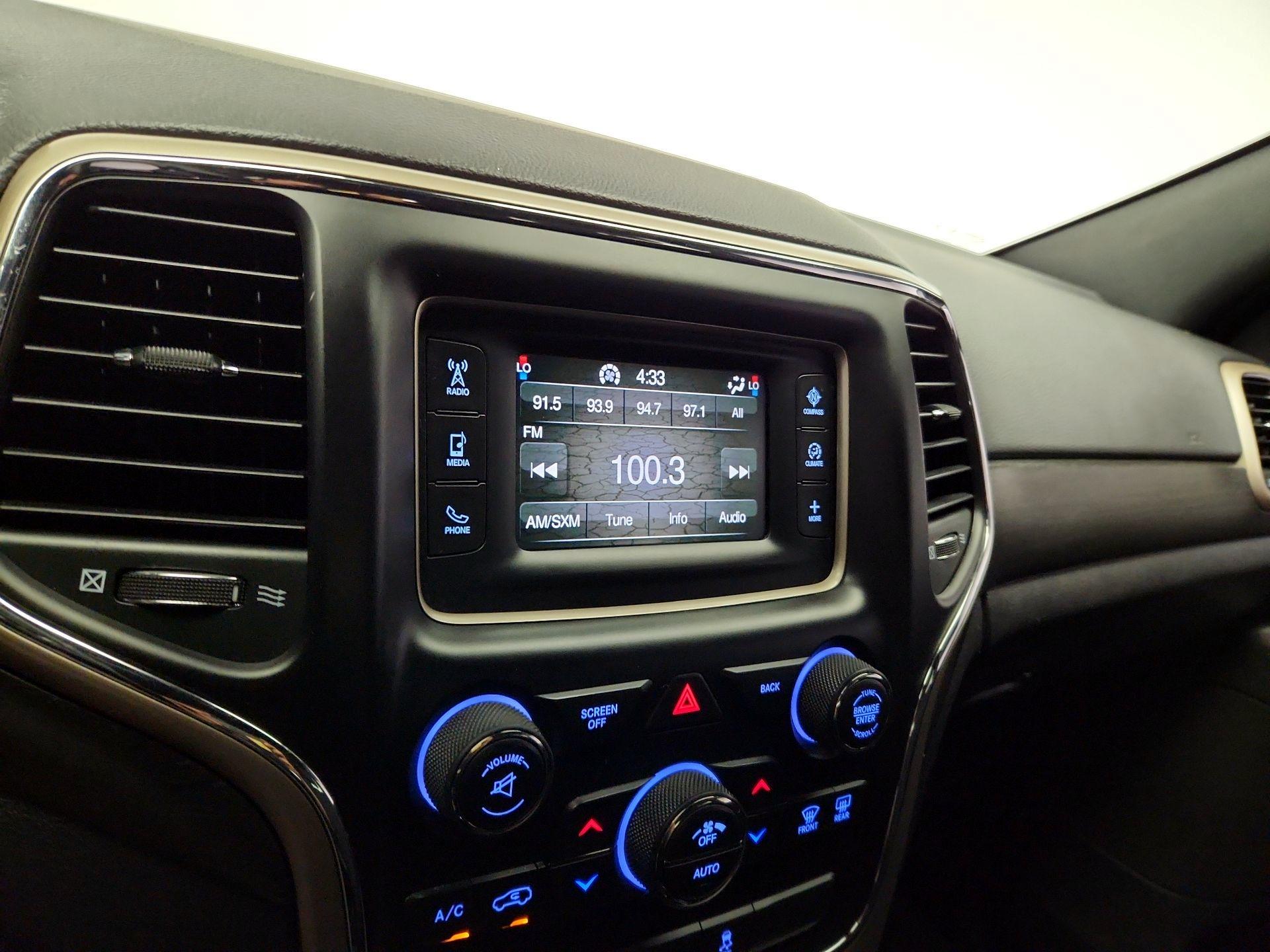 Thumbnail: 2015 Jeep Grand Cherokee - 14