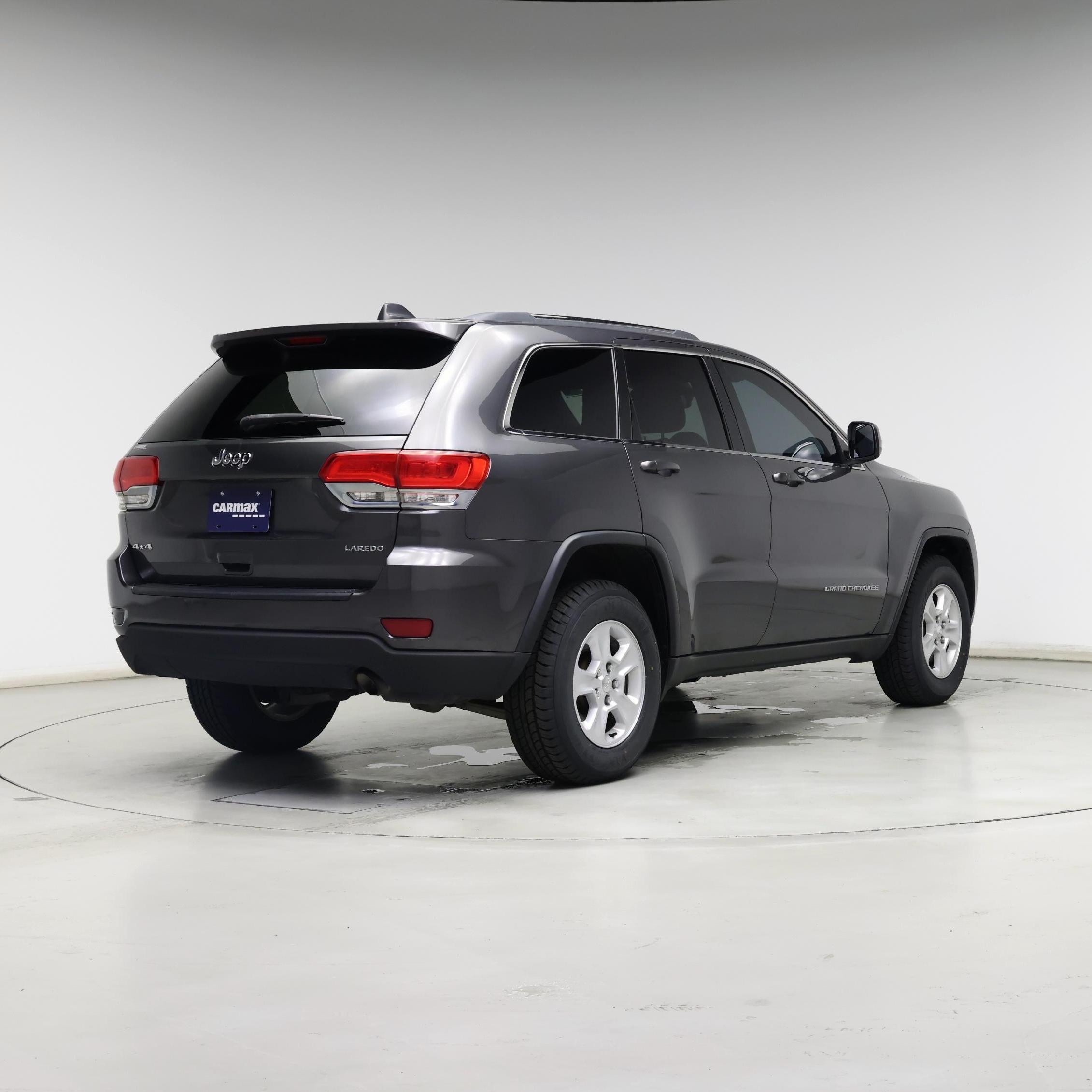 Thumbnail: 2015 Jeep Grand Cherokee - 8