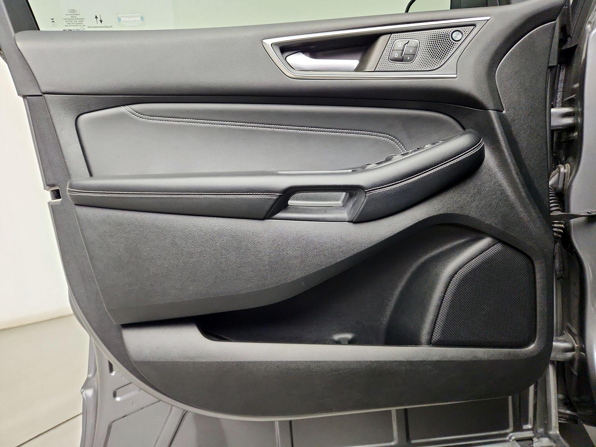 Thumbnail: 2023 Ford Edge - 12