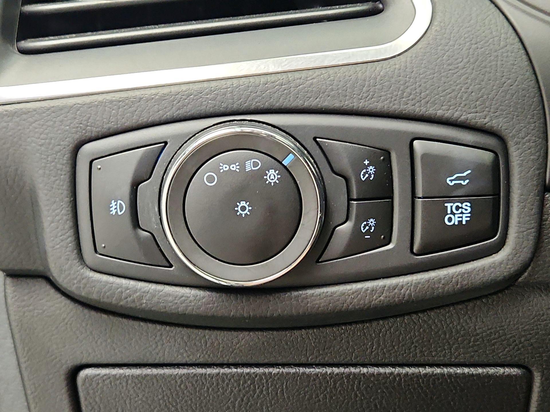 Thumbnail: 2023 Ford Edge - 13