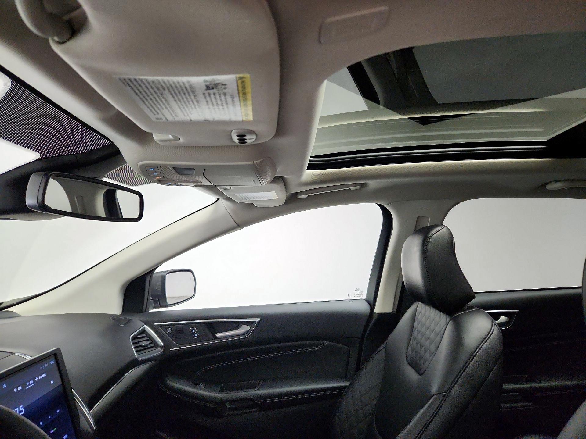 Thumbnail: 2023 Ford Edge - 19