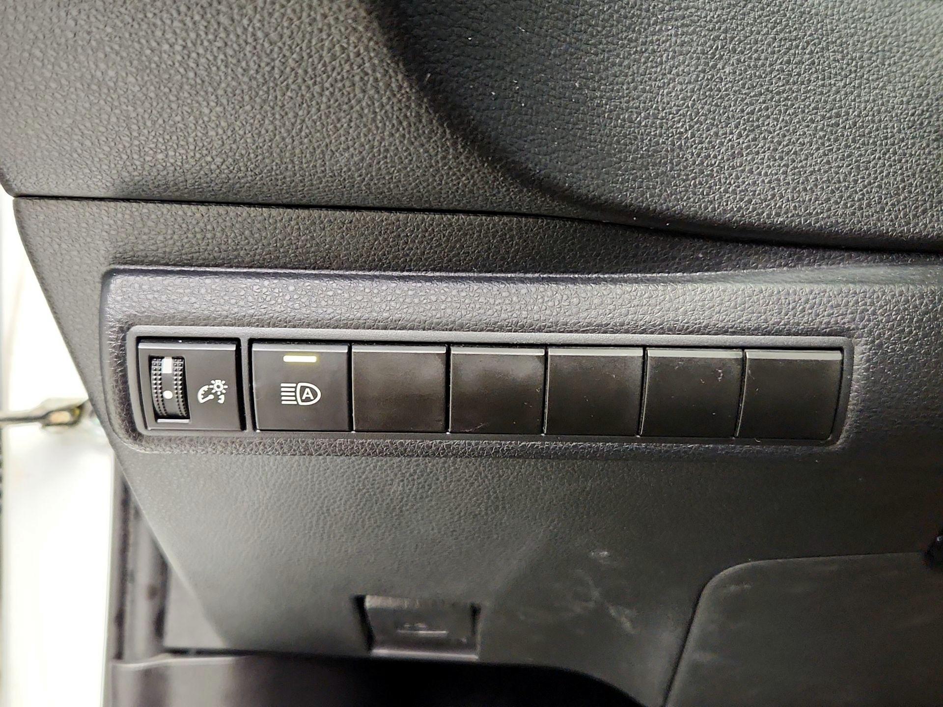 Thumbnail: 2022 Toyota Corolla - 13