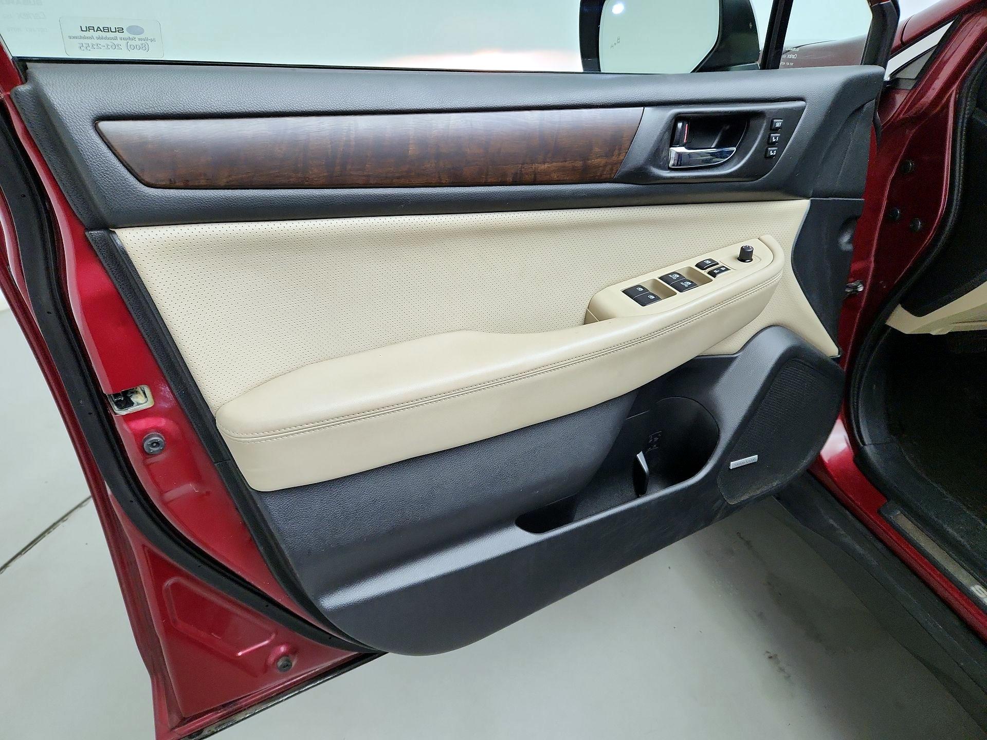 Thumbnail: 2015 Subaru Outback - 12
